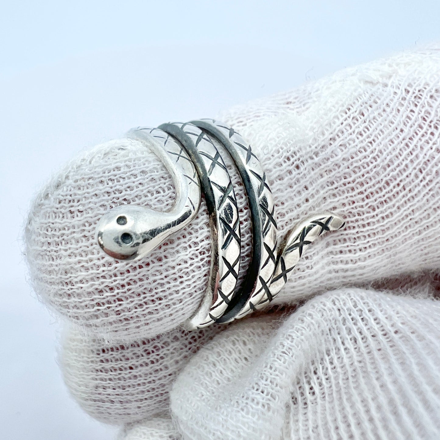 Kalevala Koru, Finland. Vintage Sterling Silver Snake Ring.