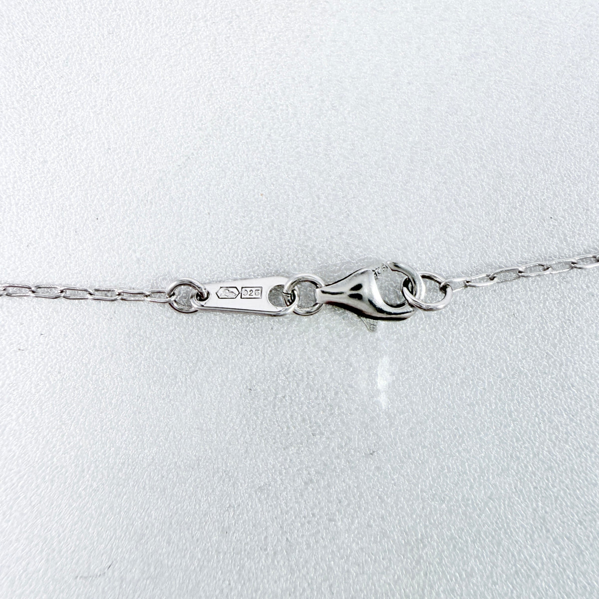 Kultakeskus, Finland. Design Liisa Vitali, Vintage Sterling Silver Necklace