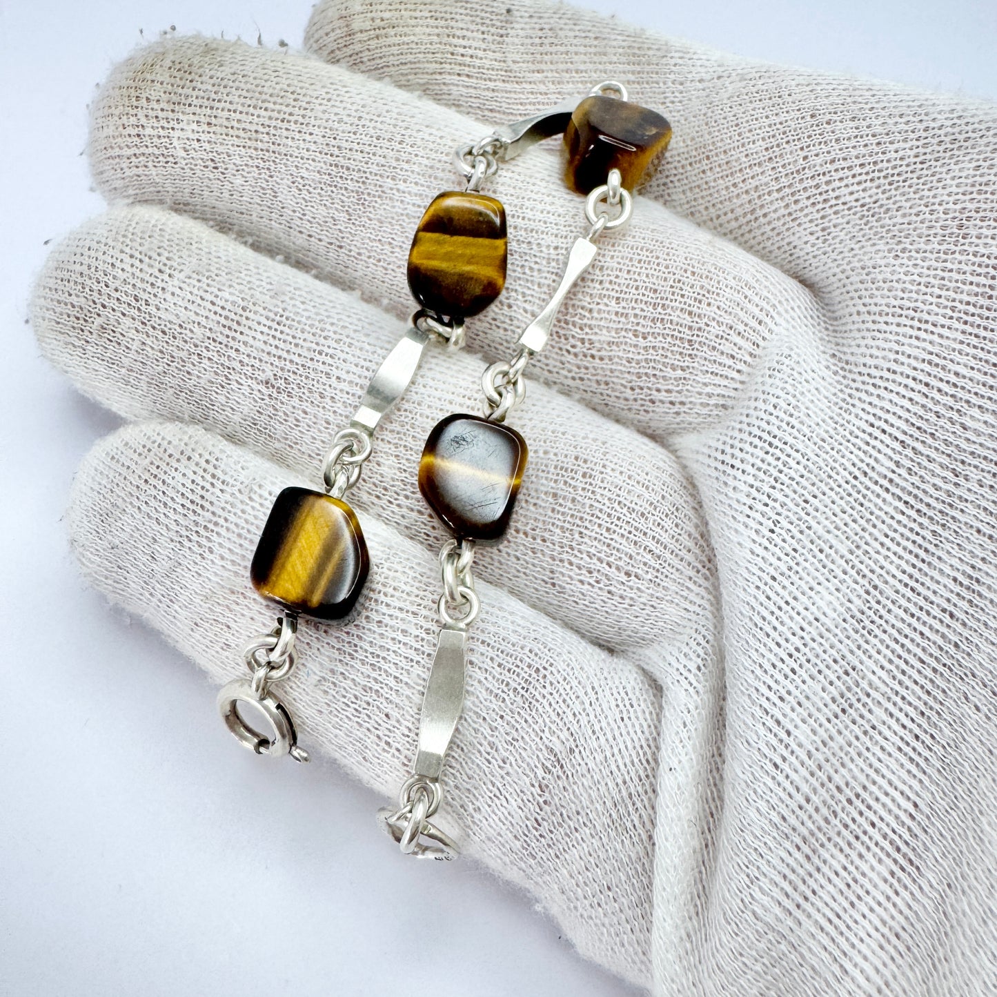 Arvo Saarela, Sweden 1962. Vintage Sterling Silver Tiger's Eye Bracelet.