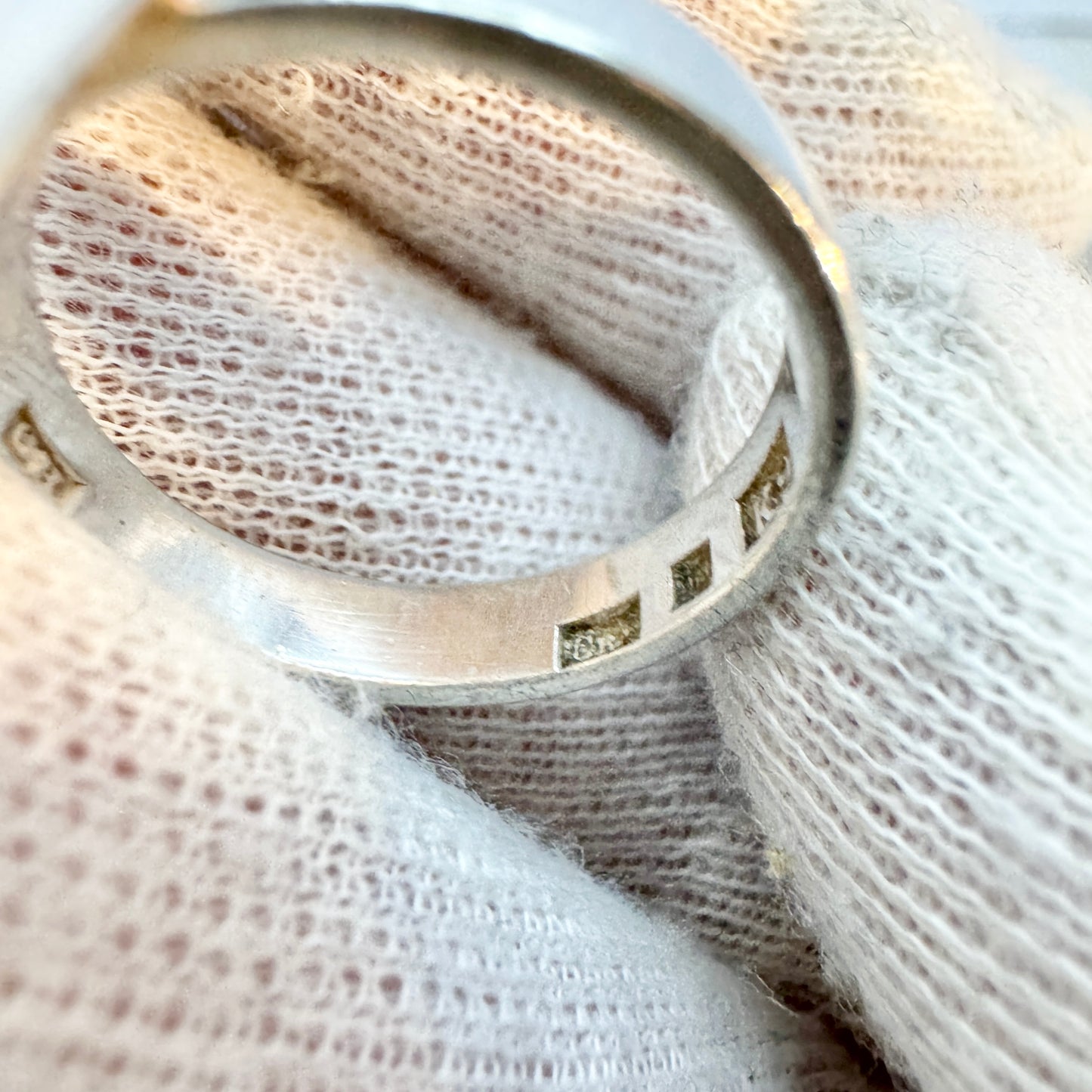 CR Wadlund, Sweden year 1960. Vintage Stering Silver Signet Ring. CS