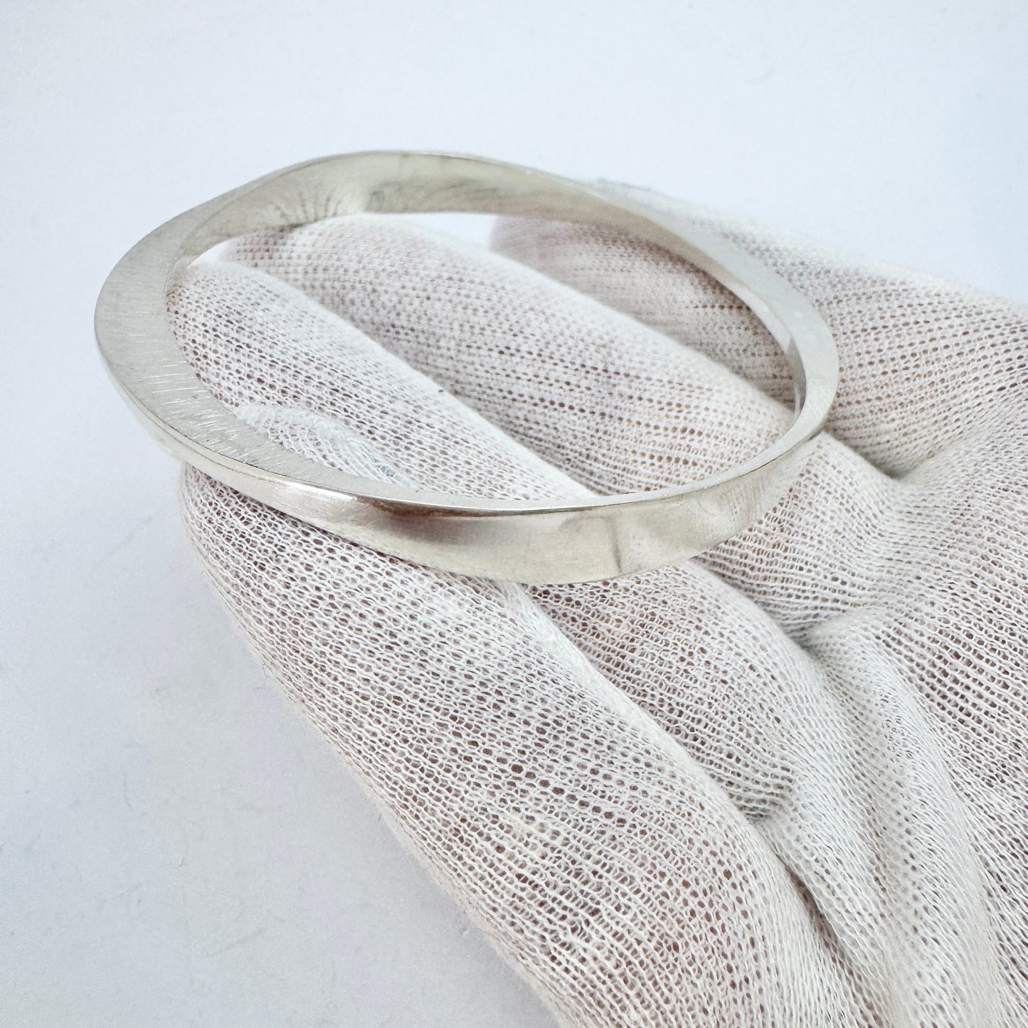 Köpings Guldvaru, Sweden 1971. Vintage Sterling Silver Bangle Bracelet.