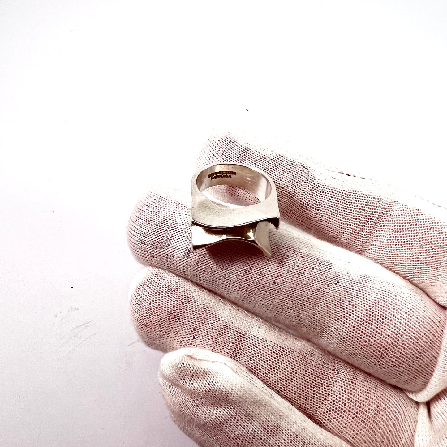 Bjorn Weckstrom for Lapponia, Finland 1977 Sterling Silver Ring. Design: Sirene