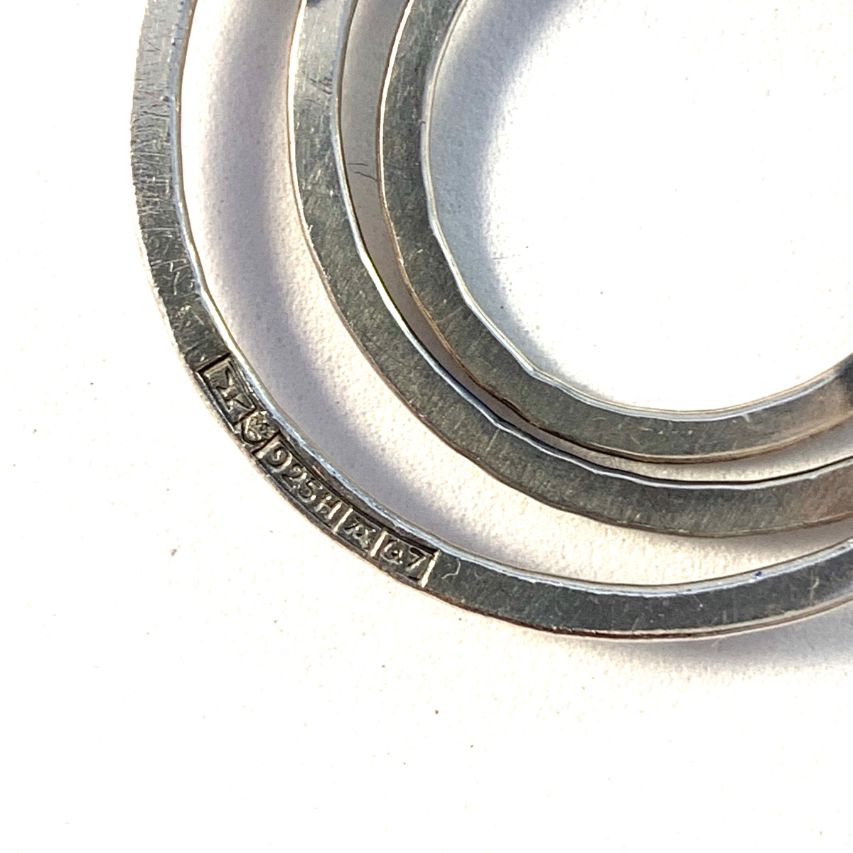 Elis Kauppi, Kupittaan Kulta Finland 1969 Bold Sterling Silver Modernist Bracelet.