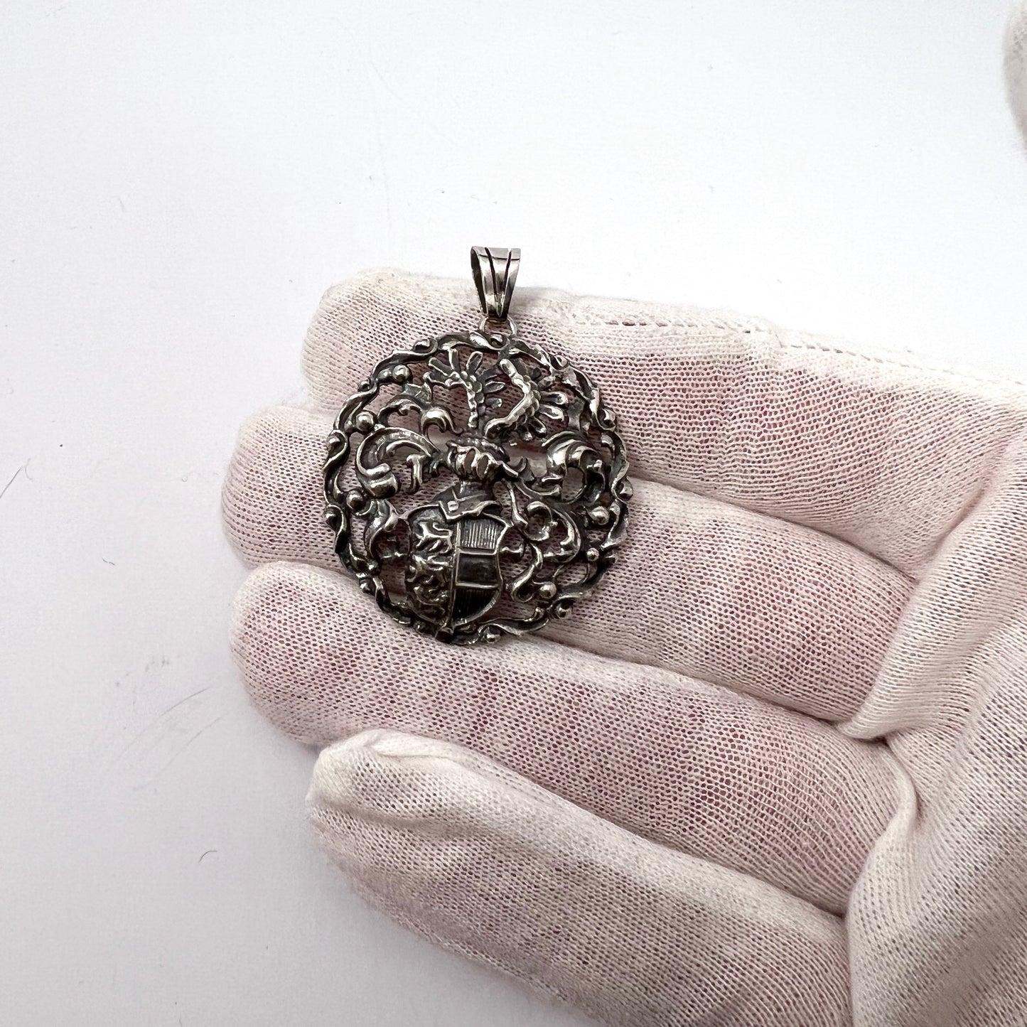 Maker AR, Klagenfurt, Austria c 1920-30s Solid 900 Silver Crest Coat of Arms Pendant.