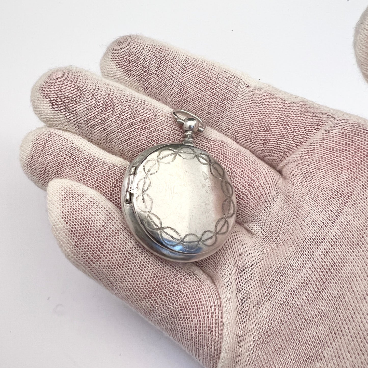 CC Carlen, Sweden 1859. Antique Victorian Solid Silver Vinaigrette Pendant.
