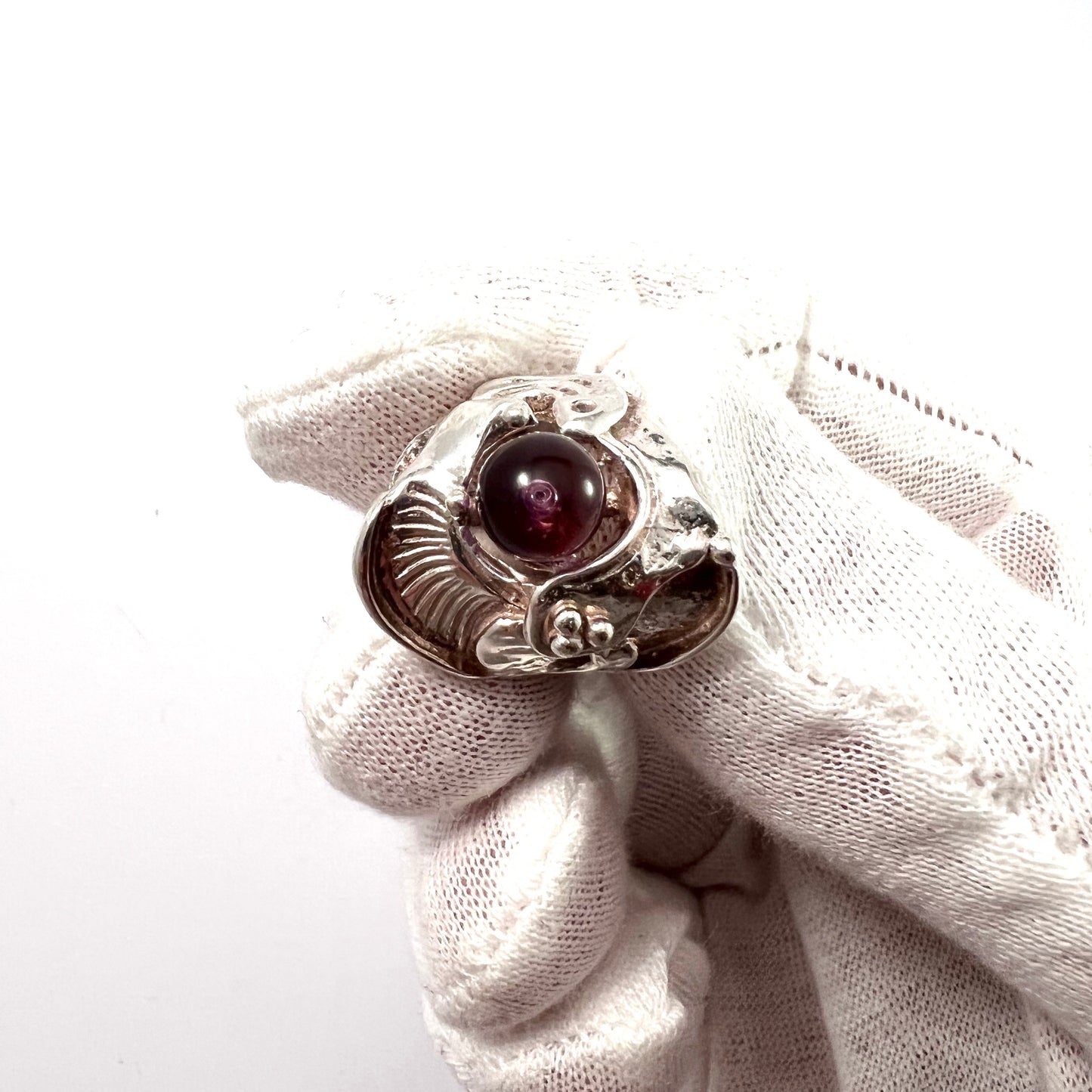 ロバート、スウェーデン、1970 年代頃。ビンテージ スターリング シルバー アメジスト リング。署名入り。