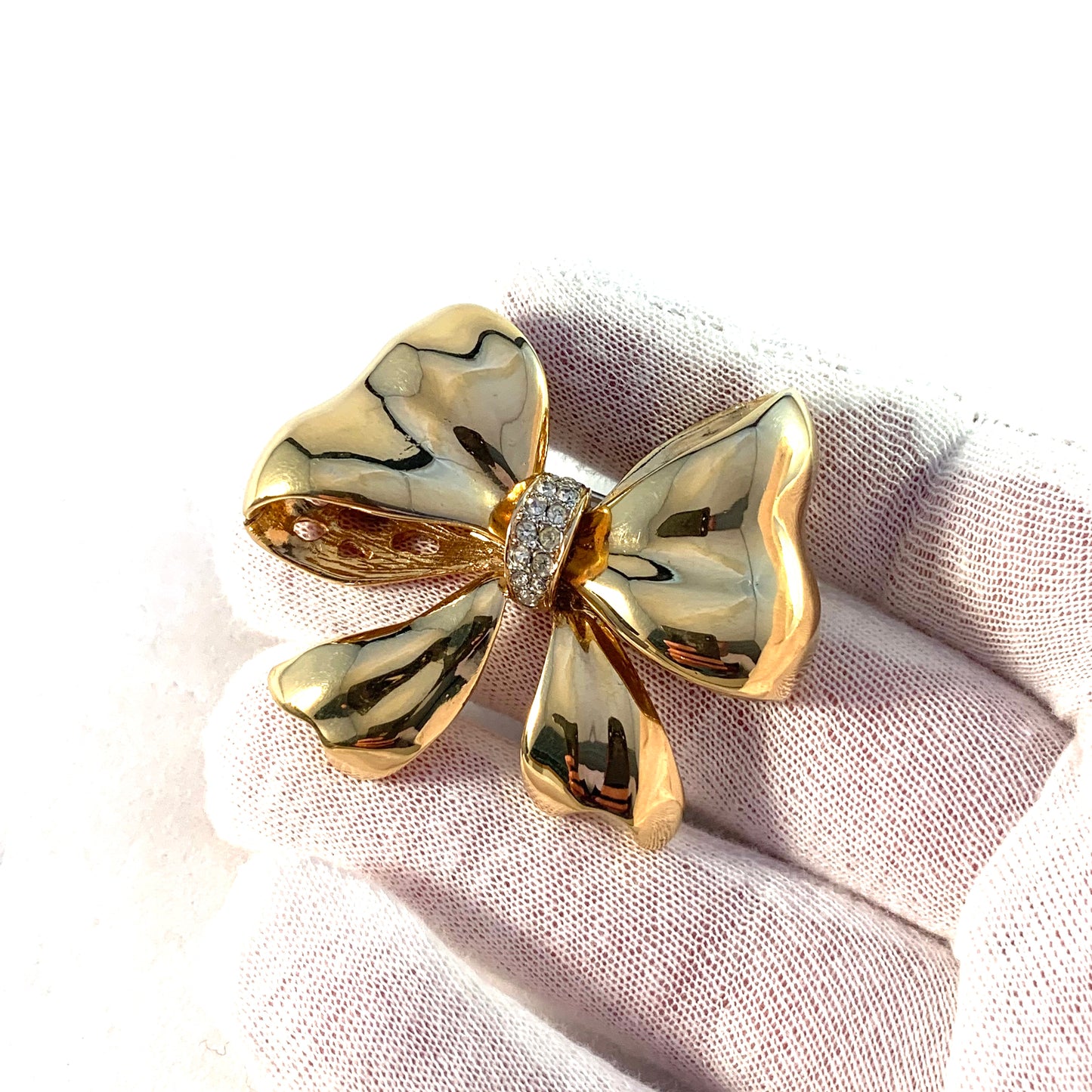 Oscar de la Renta Vintage Heavy Costume Jewelry Brooch.