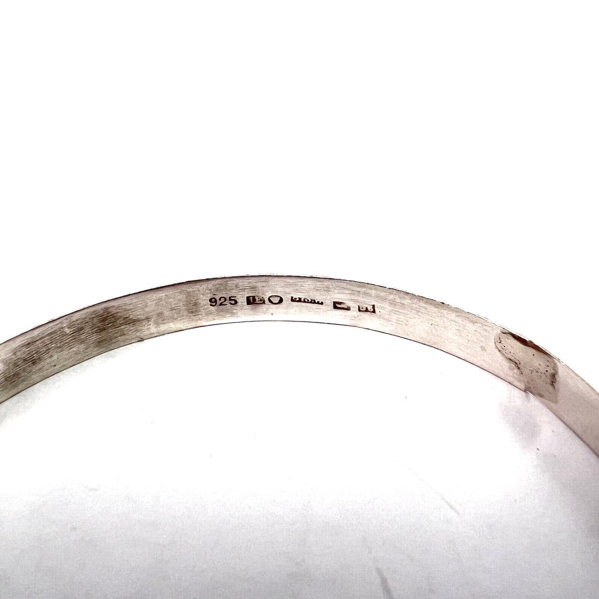 Harald I Erling, Finland 1933. Vintage Art Deco Solid Silver Bangle Bracelet.