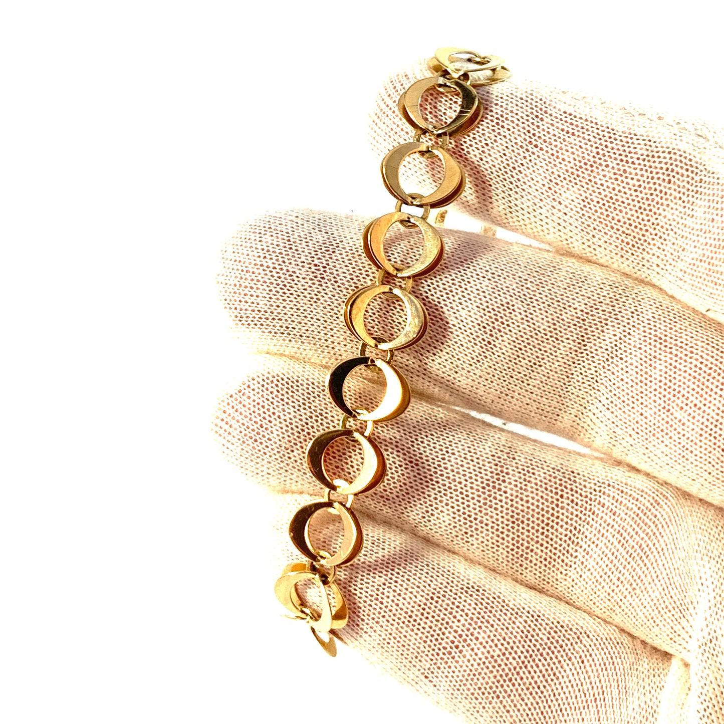 Theresia Hvorslev for Alton, Sweden 1976. Vintage 18k Gold Bracelet. Design: Reflex.