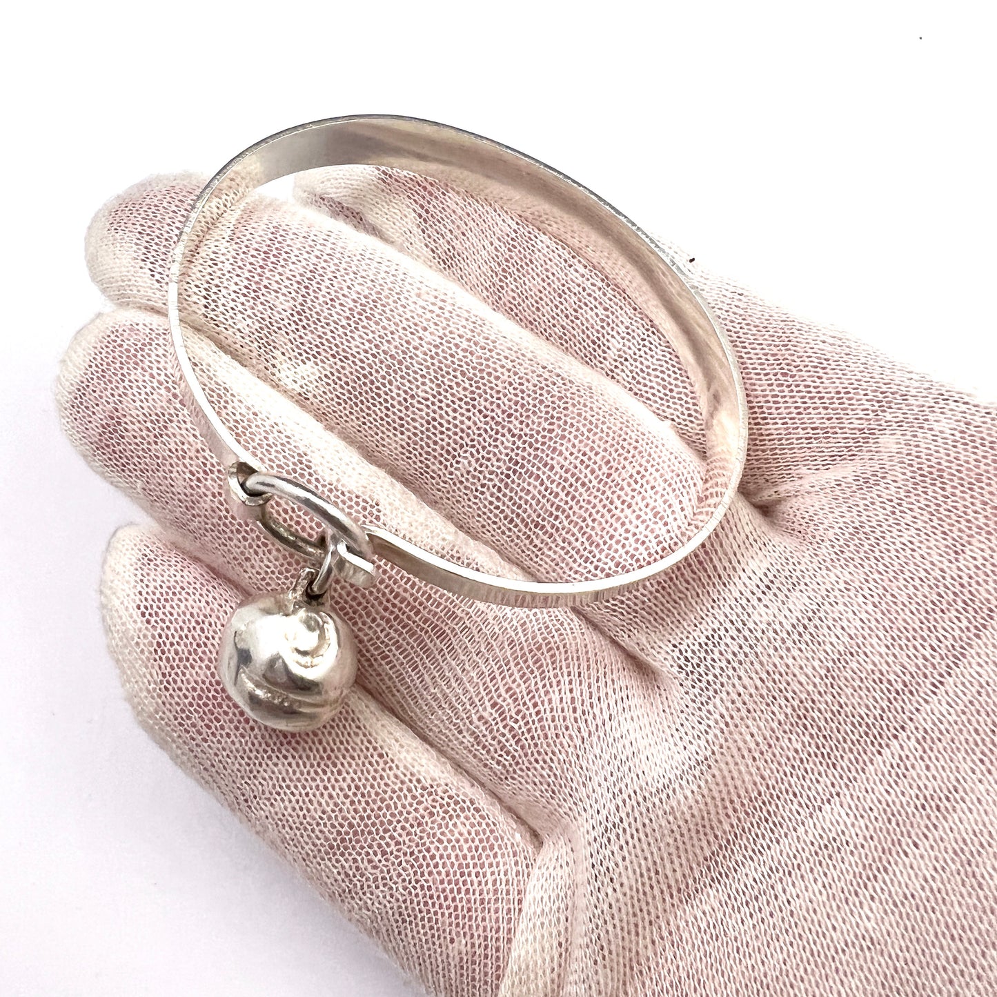 Theresia Hvorslev Sweden. Vintage Sterling Silver Charm Bangle Bracelet. Design: Silverknappen