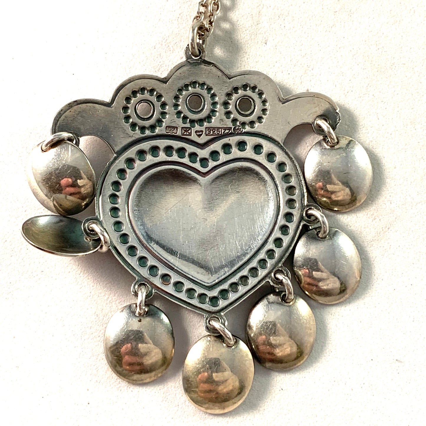 Kalevala Koru, Finland 1977 Vintage Sterling Silver Traditional Heart Love Pendant Necklace.