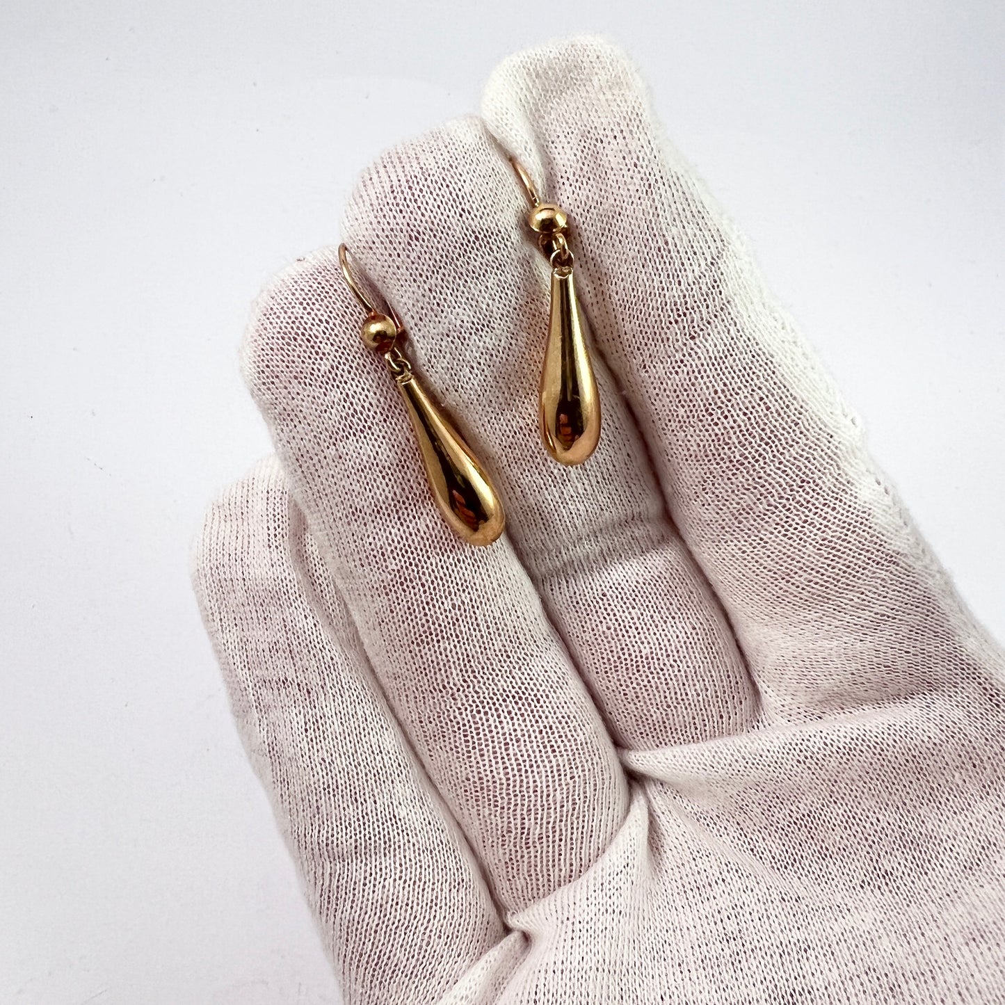 Sweden c 1960-70s. Vintage 18k Gold Large Drop Dangle Earrings.