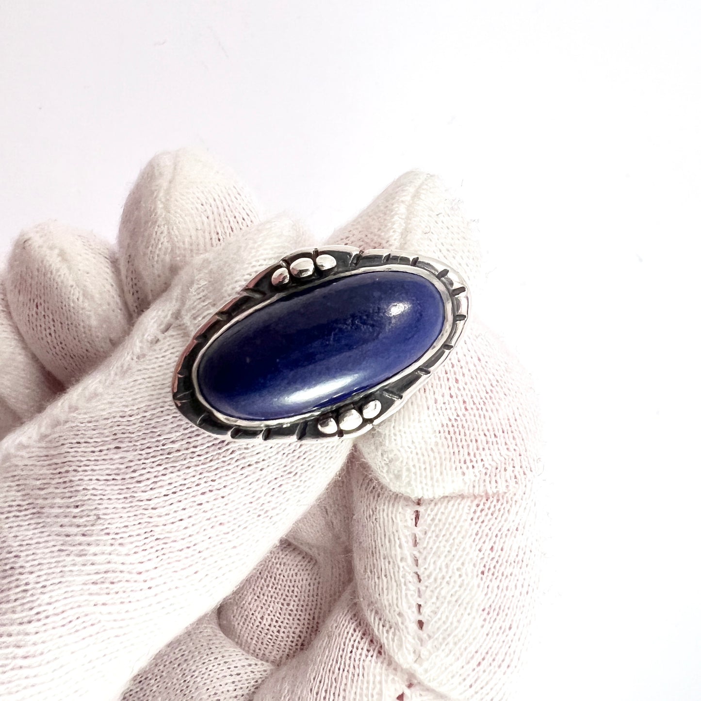 USA c 1930. Vintage Art Deco Sterling Silver Lapis Lazuli Pinky Ring