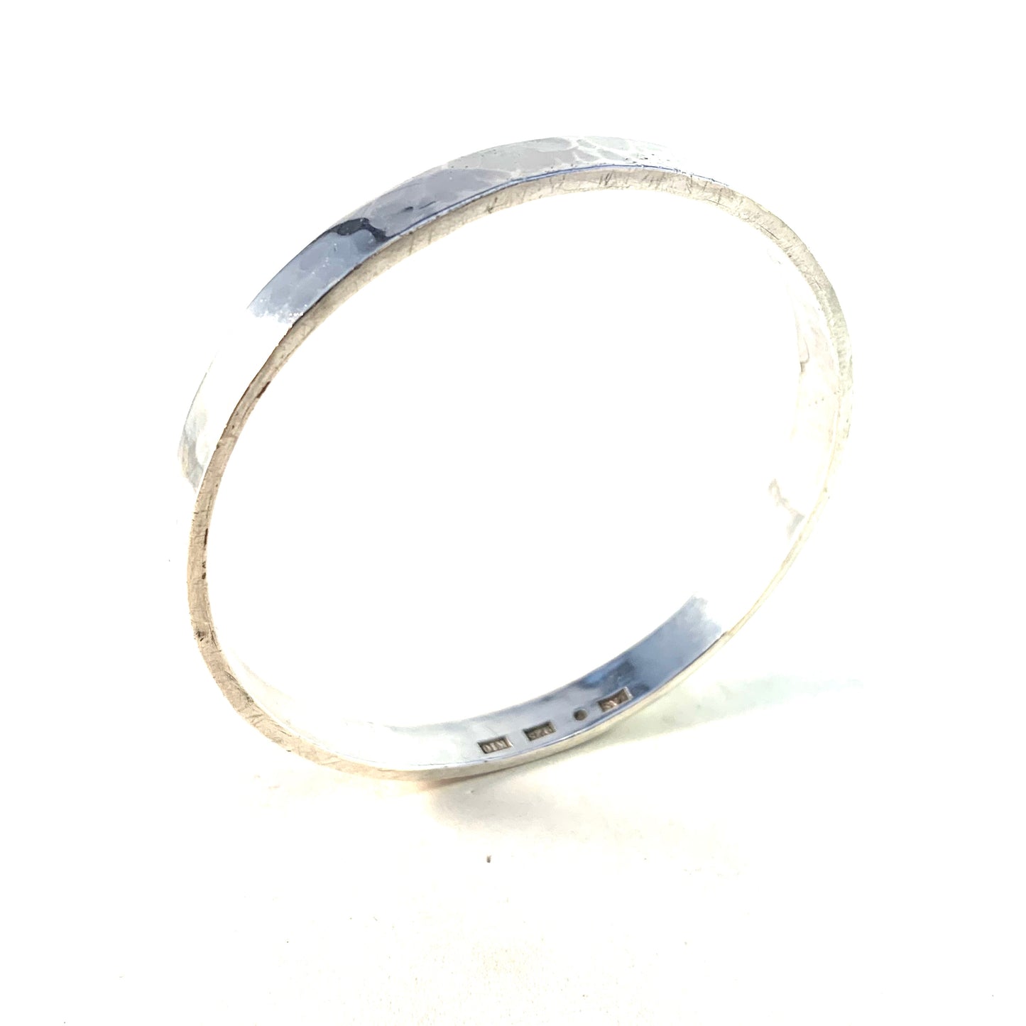 Skoglund, Sweden. Vintage 1985 Hand Hammered Sterling Silver Bangle Bracelet.