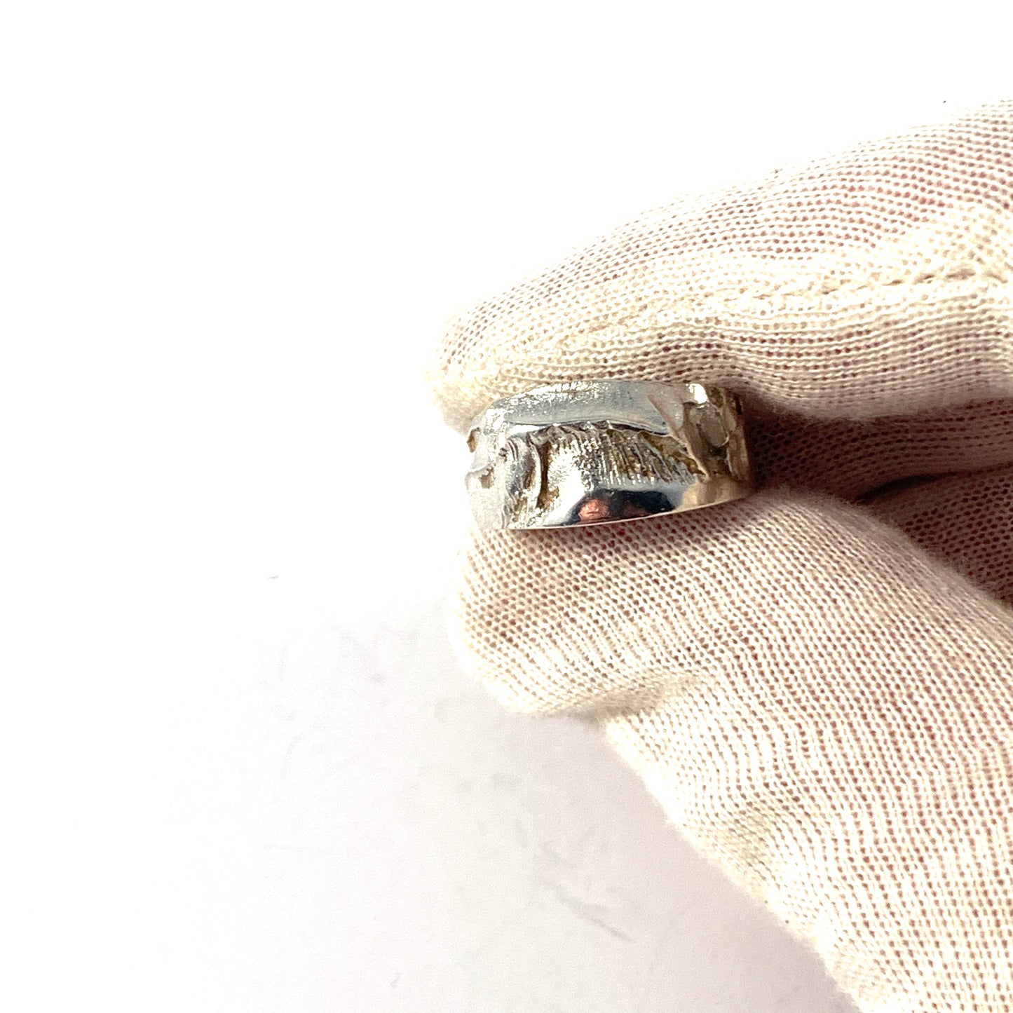 Matti Hyvärinen Finland 1979. Modernist Sterling Silver Ring. Signed.