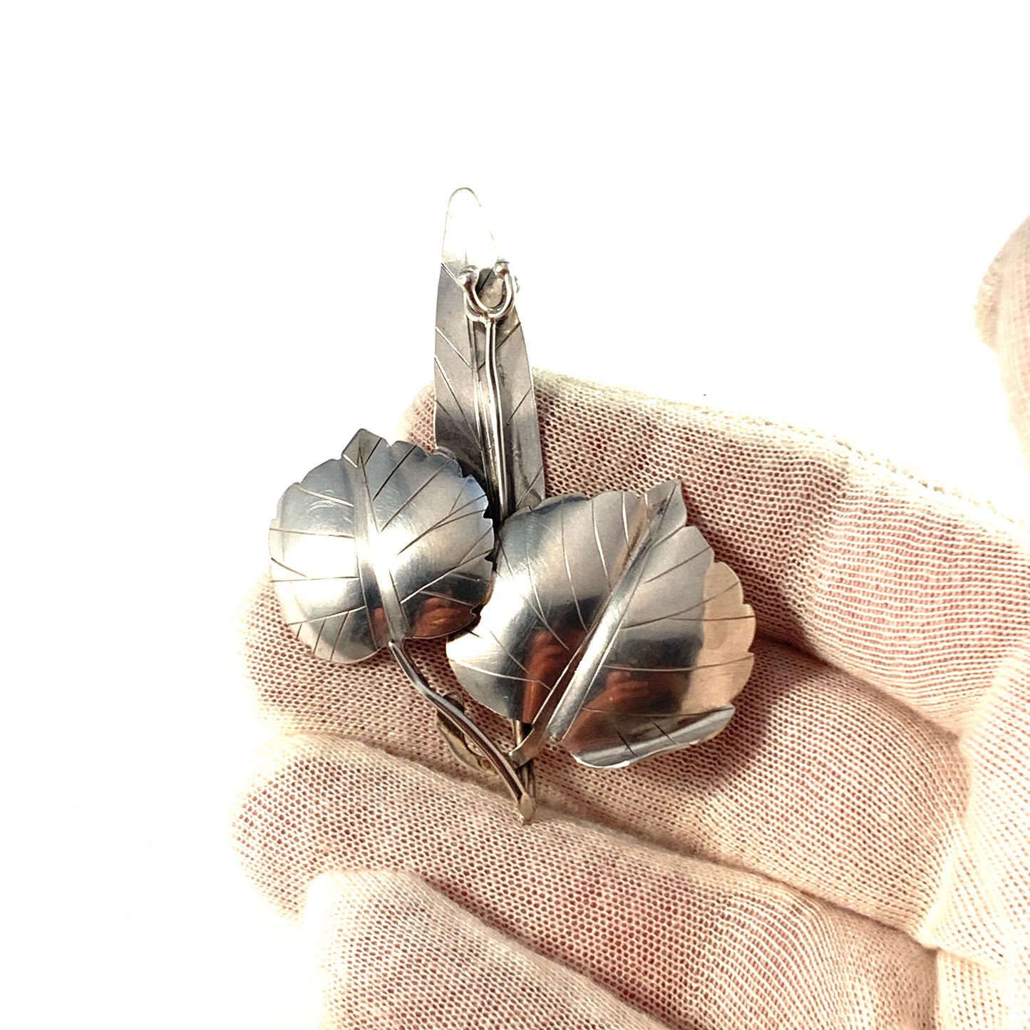 ミヒェルセン、ストックホルム、1948 年。スターリングシルバーのブローチ。