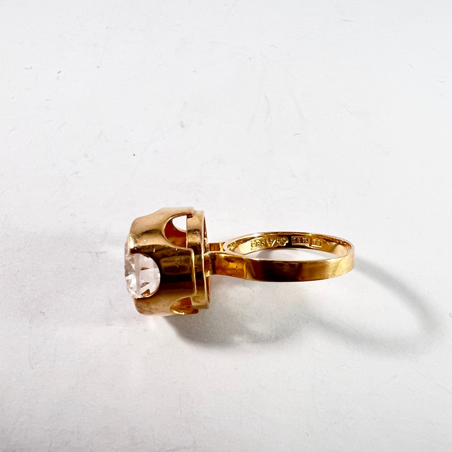 Sundell, Sweden 1967. Vintage Modernist 18k Gold Rock Crystal Ring.