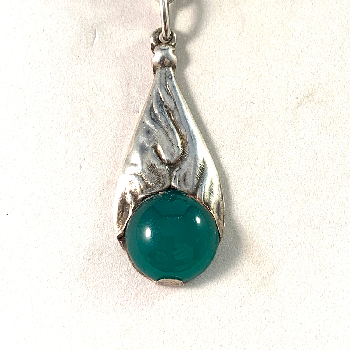 Jensen & Akerlund, Denmark 1910s Art Nouveau Skonvirke Silver Chrysoprase Large Brooch.