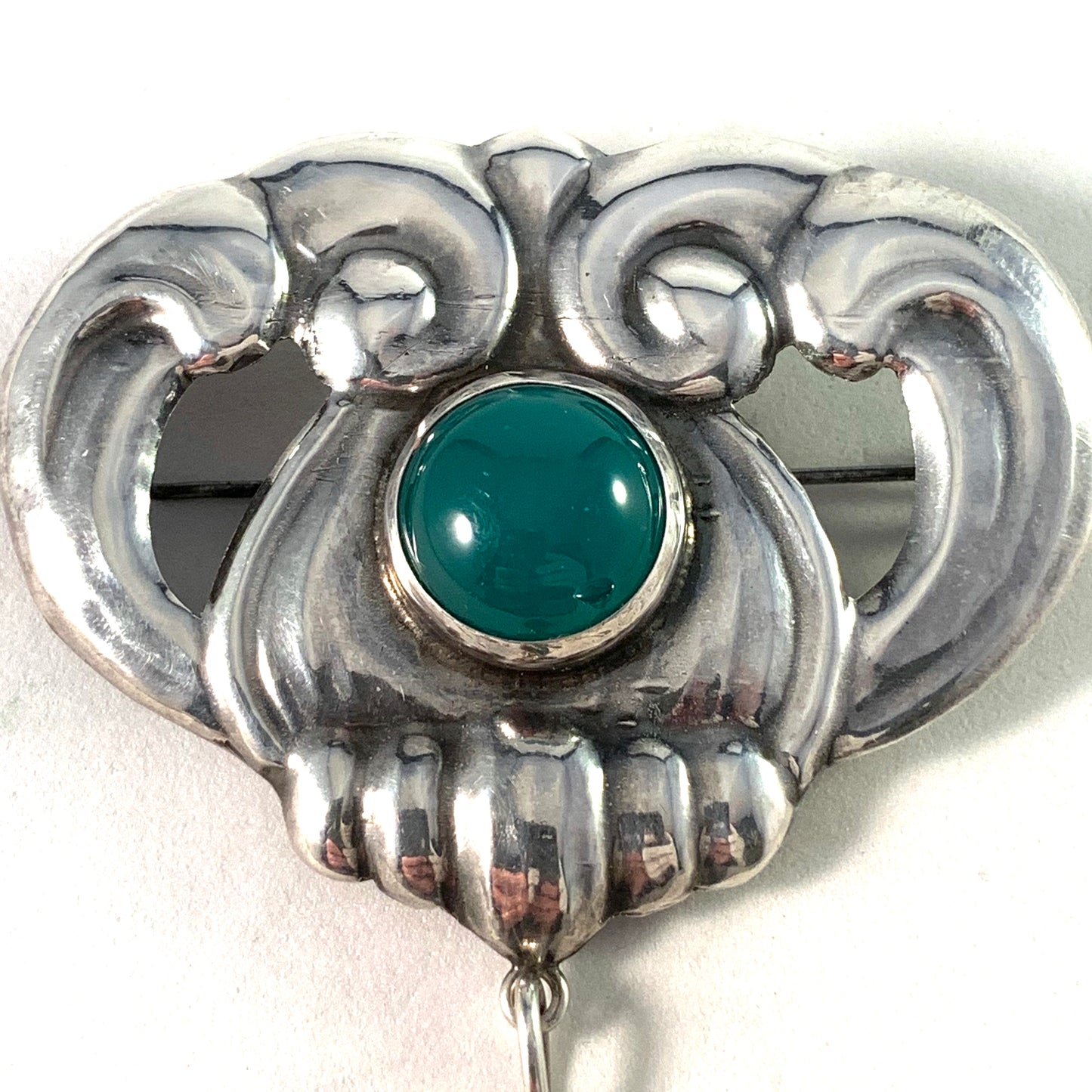 Jensen & Akerlund, Denmark 1910s Art Nouveau Skonvirke Silver Chrysoprase Large Brooch.