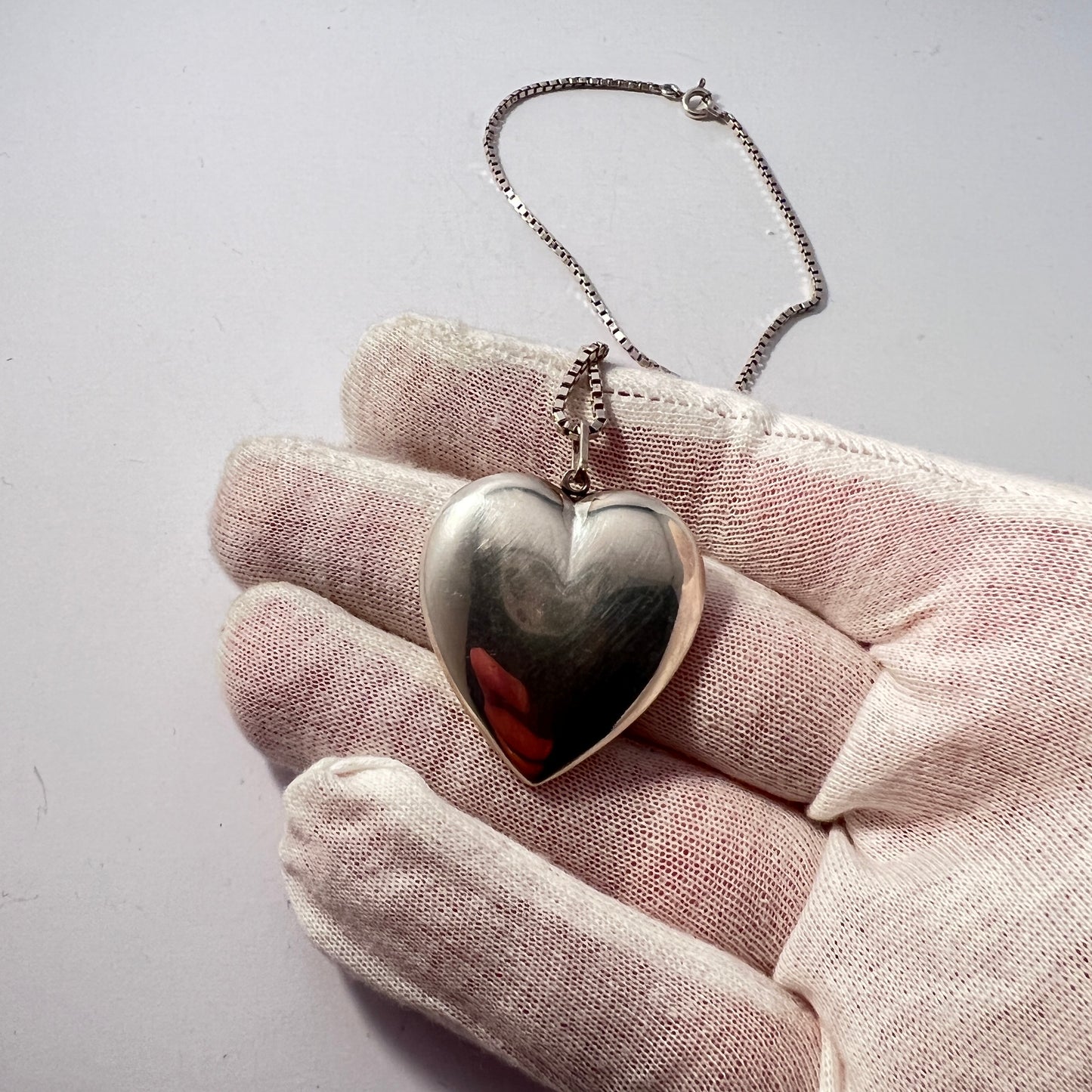 Italy, Vintage Sterling Silver Heart Love Pendant Necklace.