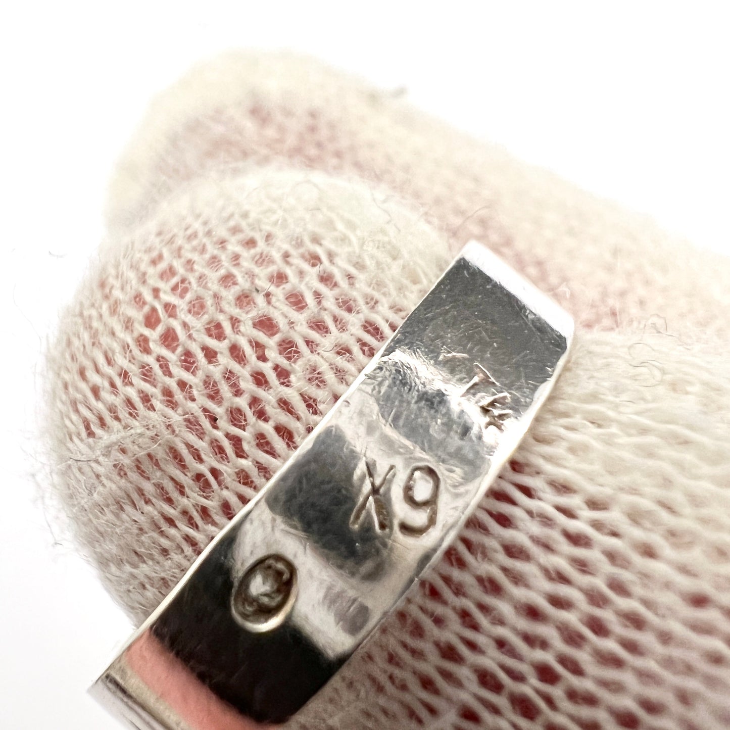 Krakow, Poland 1972. Vintage Solid Silver Dark Green Hardstone Ring.