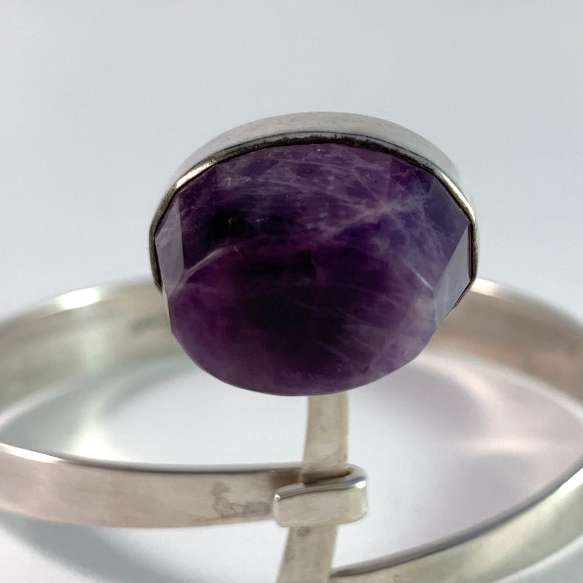Gert Thysell for GUSSI, Sweden year 1968 Sterling Silver Amethyst Modernist Bangle Bracelet.. Signed. Handmade.
