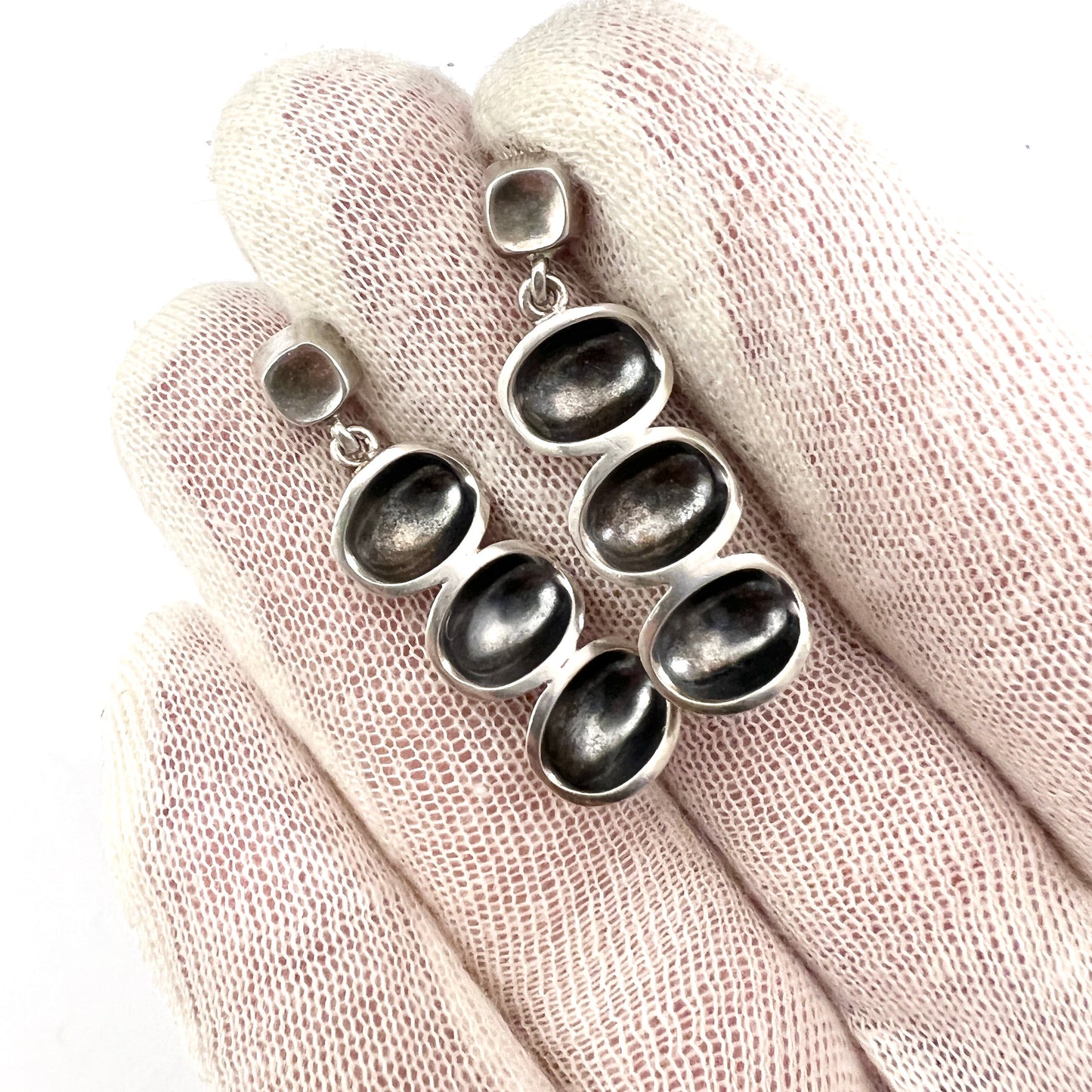 Sigurd Persson, for Ateljé Stigbert, Sweden 1950s. Iconic Bowl and Cube Design Earrings.