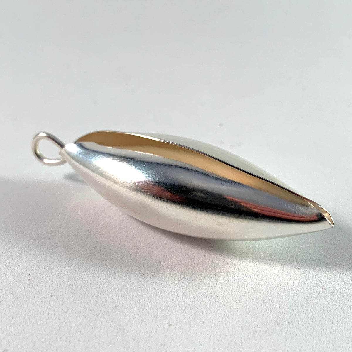 David-Andersen, designer Ingjerd Hanevold, Norway Vintage Sterling Silver Pendant. Design: Henne