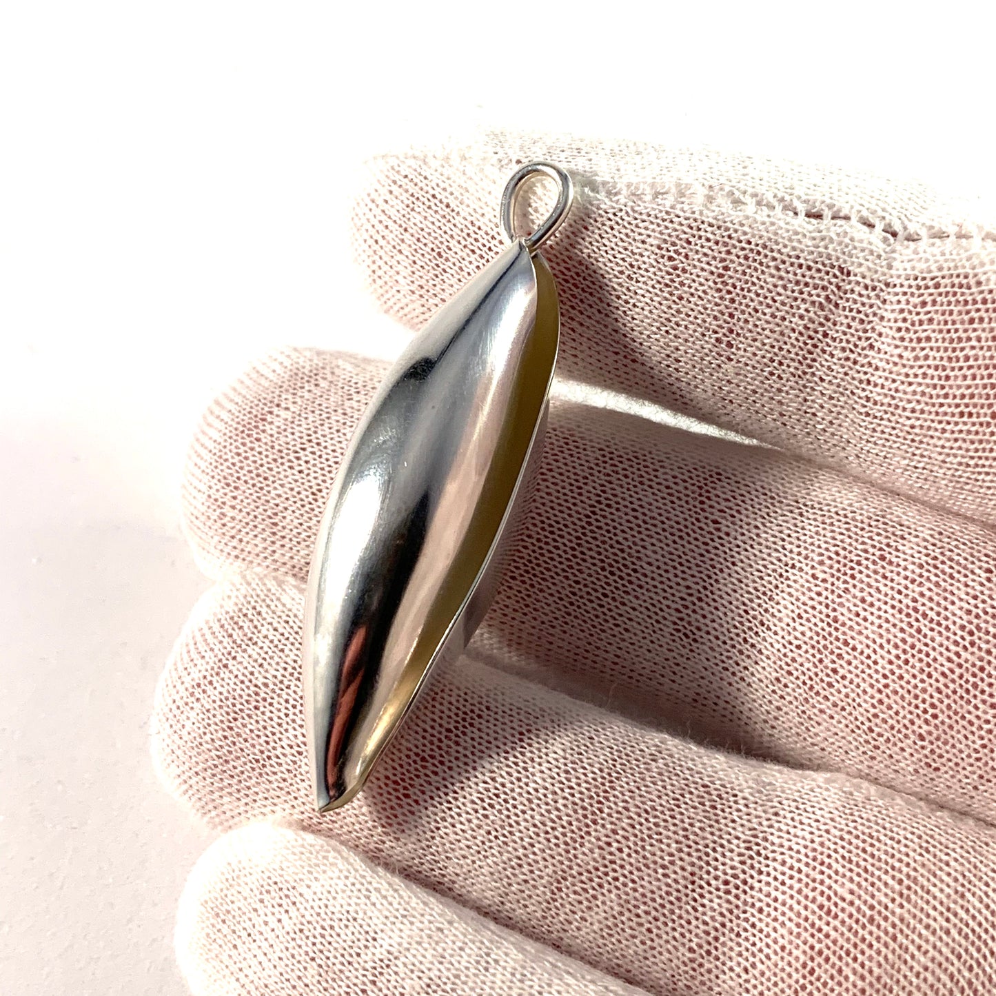 David-Andersen、デザイナー Ingjerd Hanevold、ノルウェーのヴィンテージ スターリング シルバー ペンダント。デザイン:ヘンネ