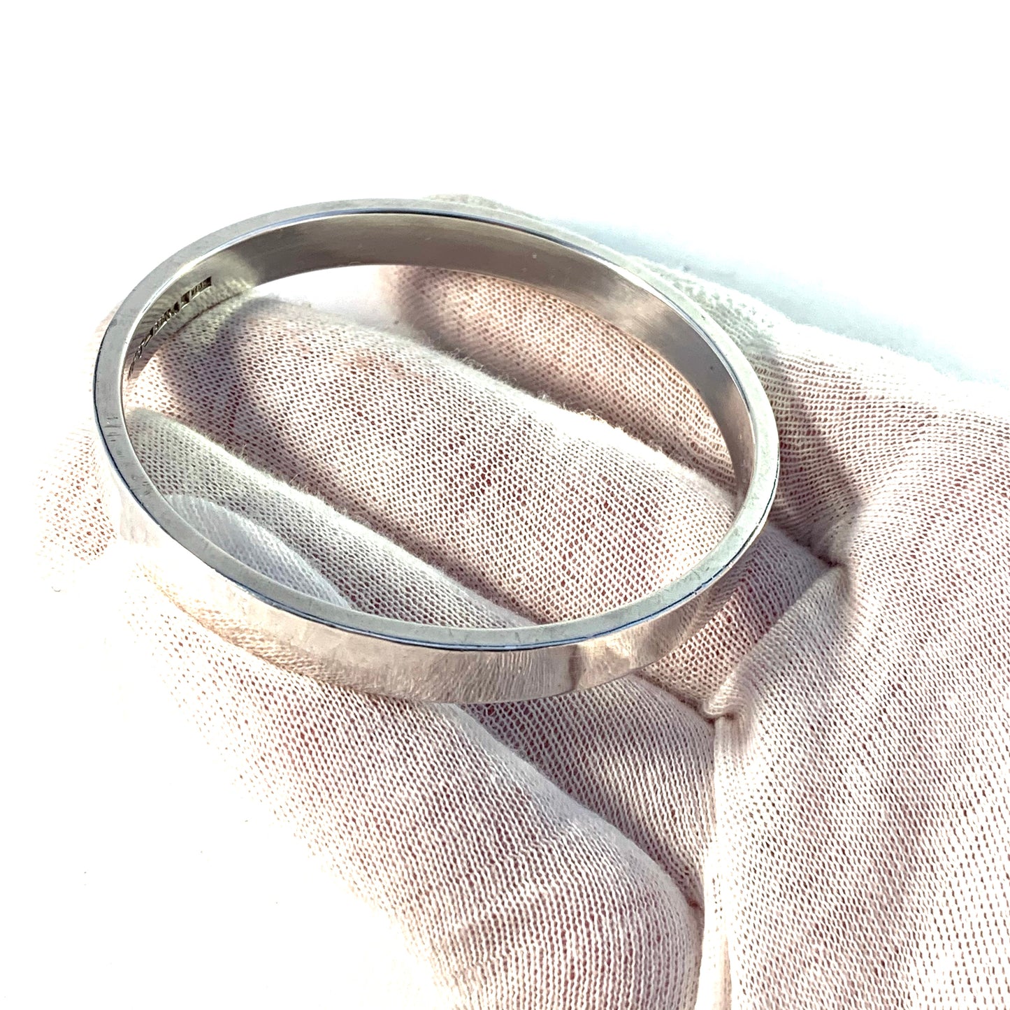 Magnus G:son Liedholm, Sweden Vintage Chunky Sterling Silver Hand Hammered Bangle Bracelet.