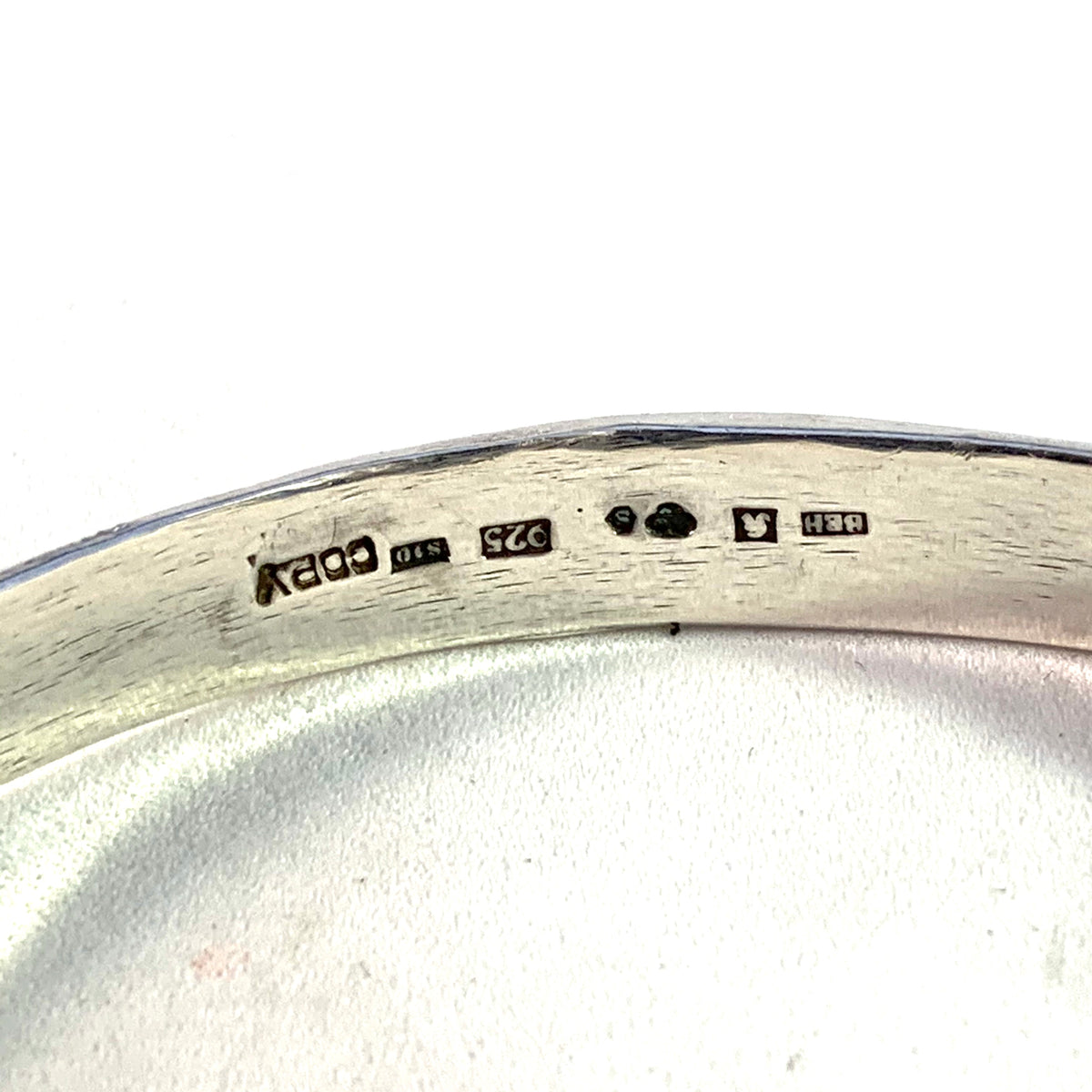 Bengt Hallberg, Sweden Vintage Sterling Silver Viking Copy Bangle Bracelet.