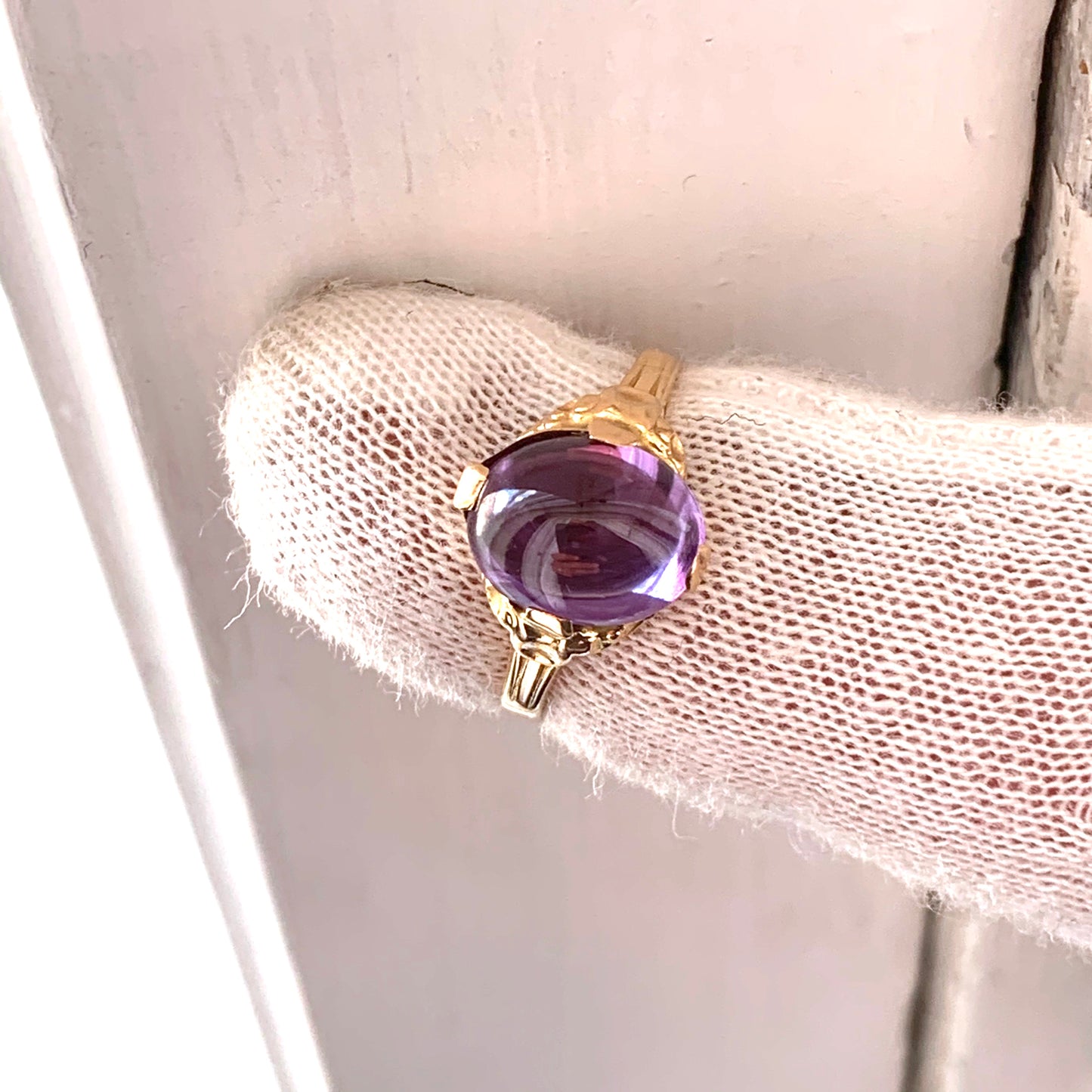 Ceson, Sweden 1952 Mid Century 18k Gold Synthetic Sapphire Ring.