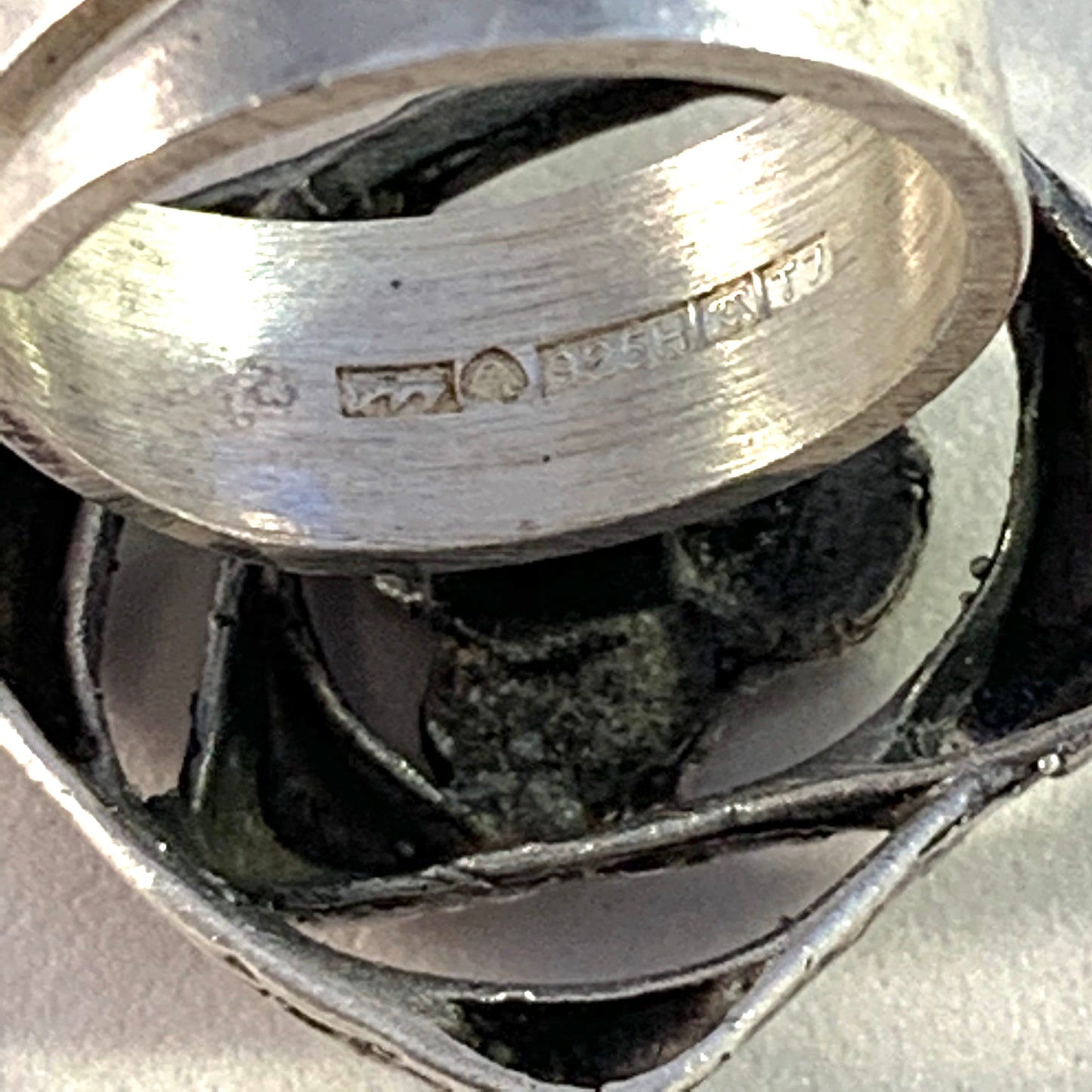 Sten & Laine, Finland year 1972 Sterling Silver Modernist Ring. Orbital.