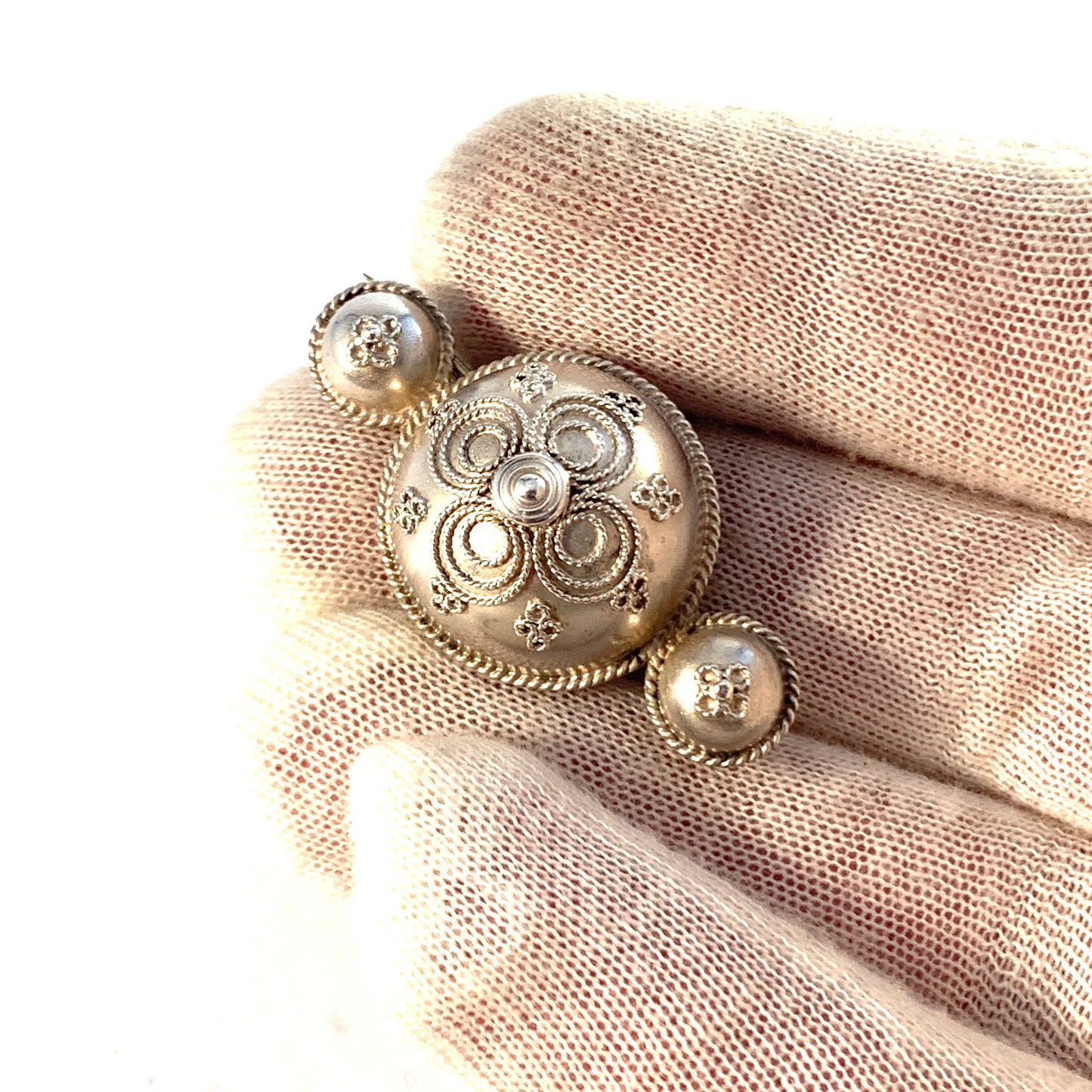 Bernhard Herz, Denmark c year 1900. Antique Solid Silver Brooch.