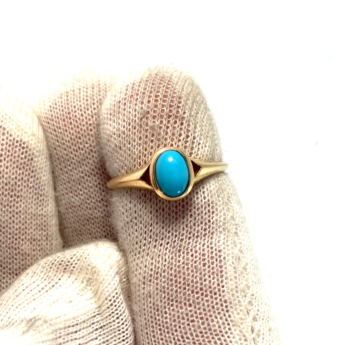 G Dahlgren, Sweden year 1940. Vintage 18k Gold Turquoise Ring.