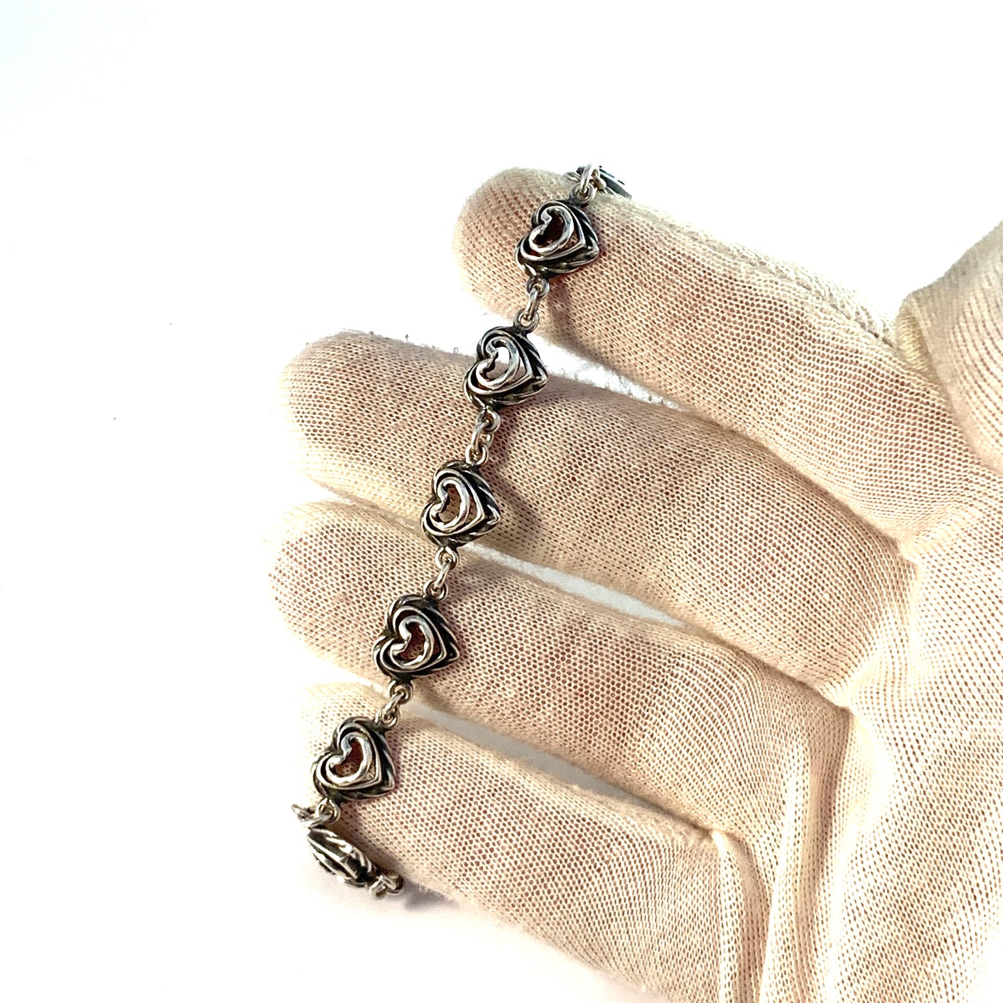Kalevala Koru, Finland. Vintage Sterling Silver Heart Bracelet.