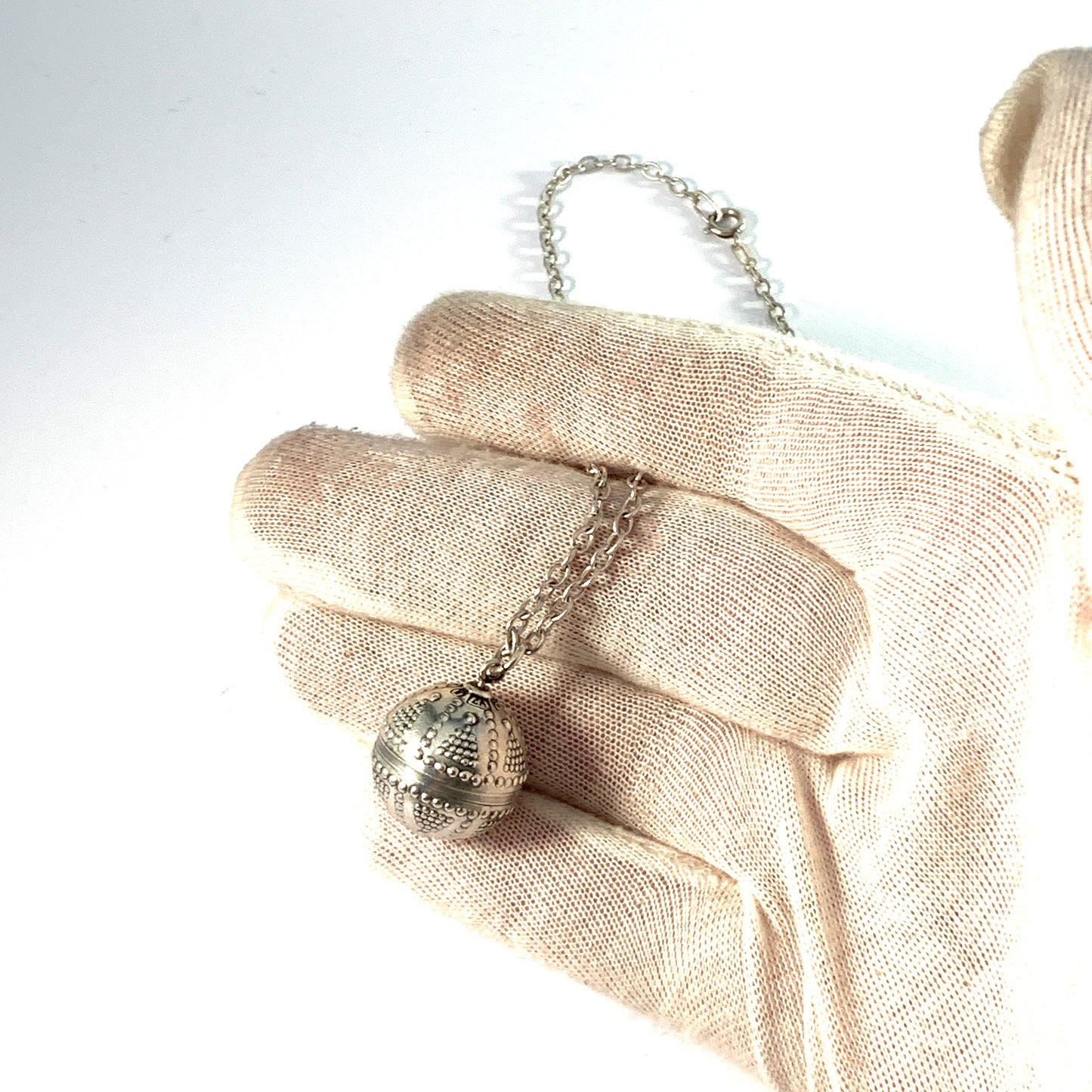 Kalevala Koru, Finland 1974. Vintage Sterling Silver Pendant. Design: Halikko