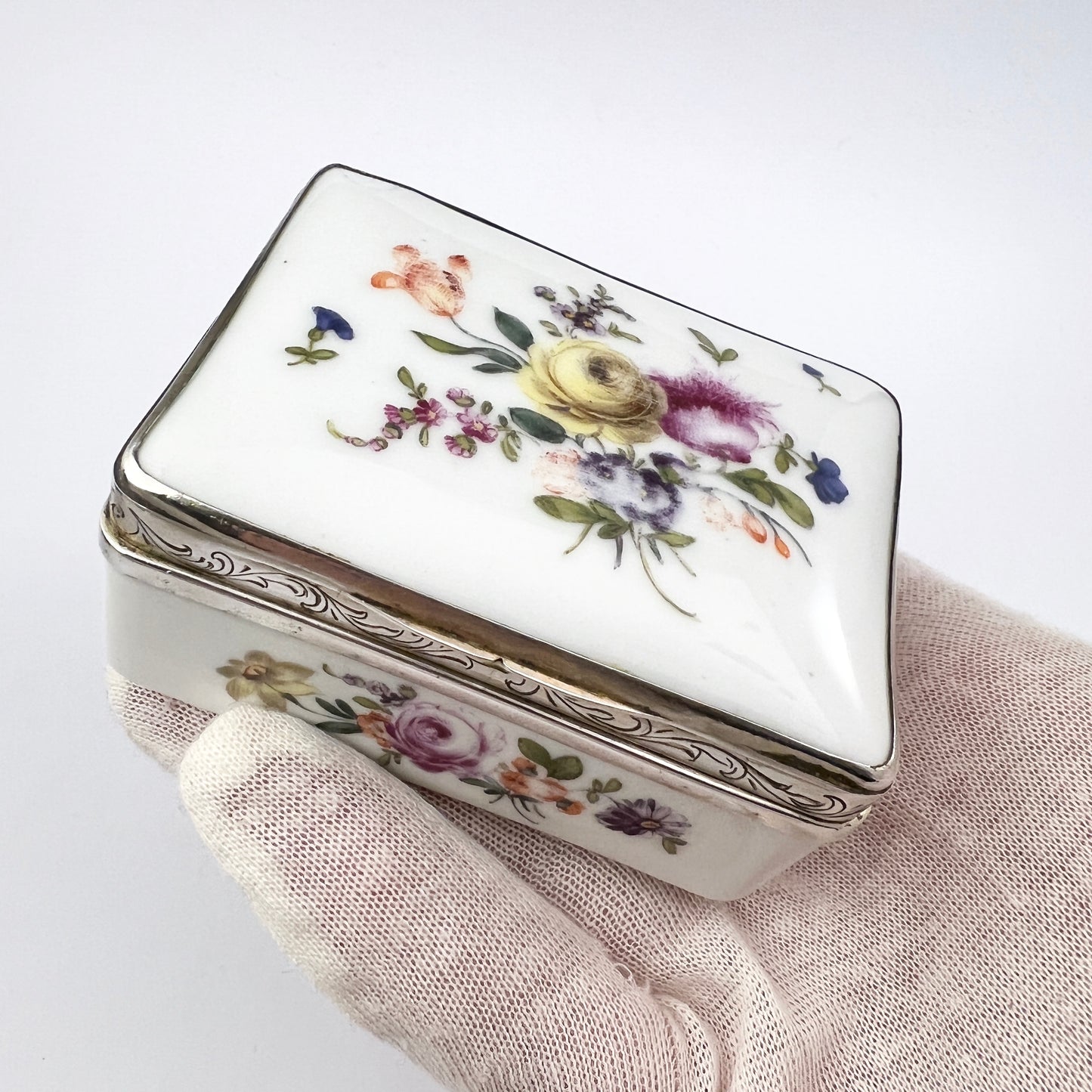 France / Germany c 1800. Antique Georgian Painted Porcelain Silver Box.
