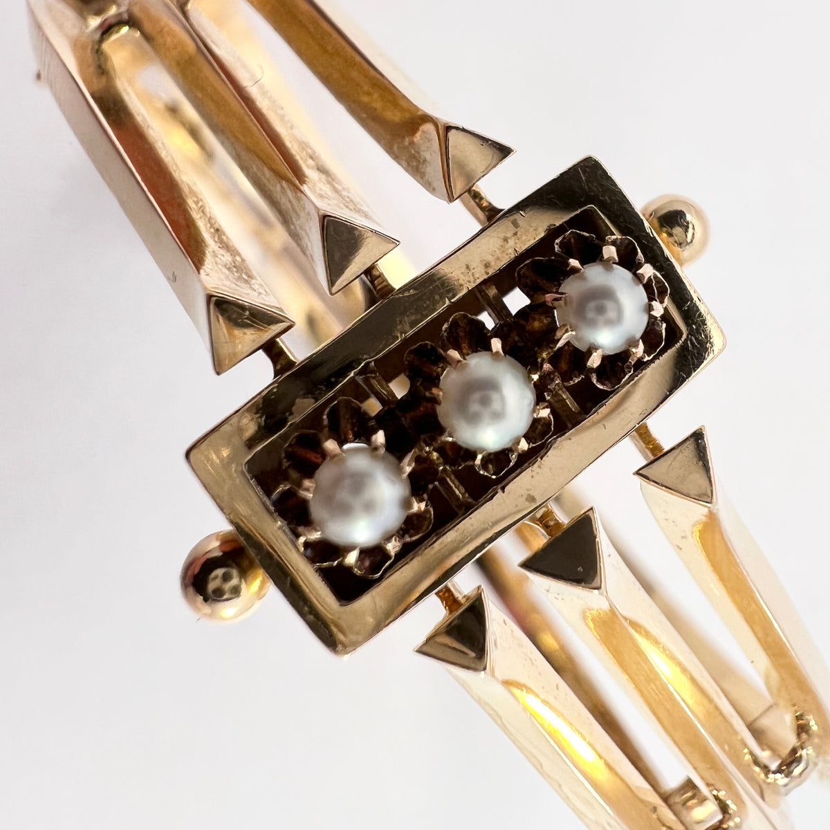 L Larsson, Sweden 1888. Antique Victorian 18k Gold Pearl Hinged Bangle Bracelet.