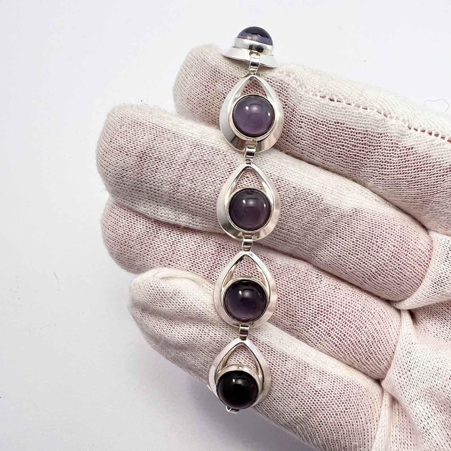 Herman Siersbøl Denmark 1950-60s. Sterling Silver Amethyst Bracelet.