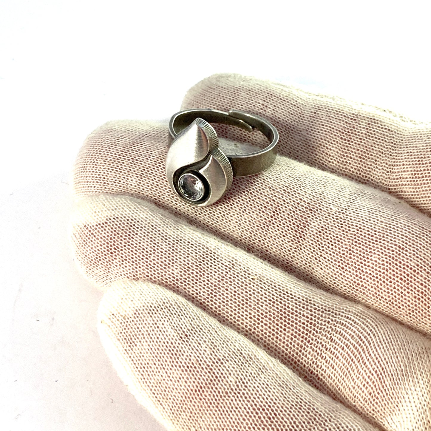 FinnFeelings, Finland Vintage Sterling Silver Rock Crystal Adjustable Size Ring.