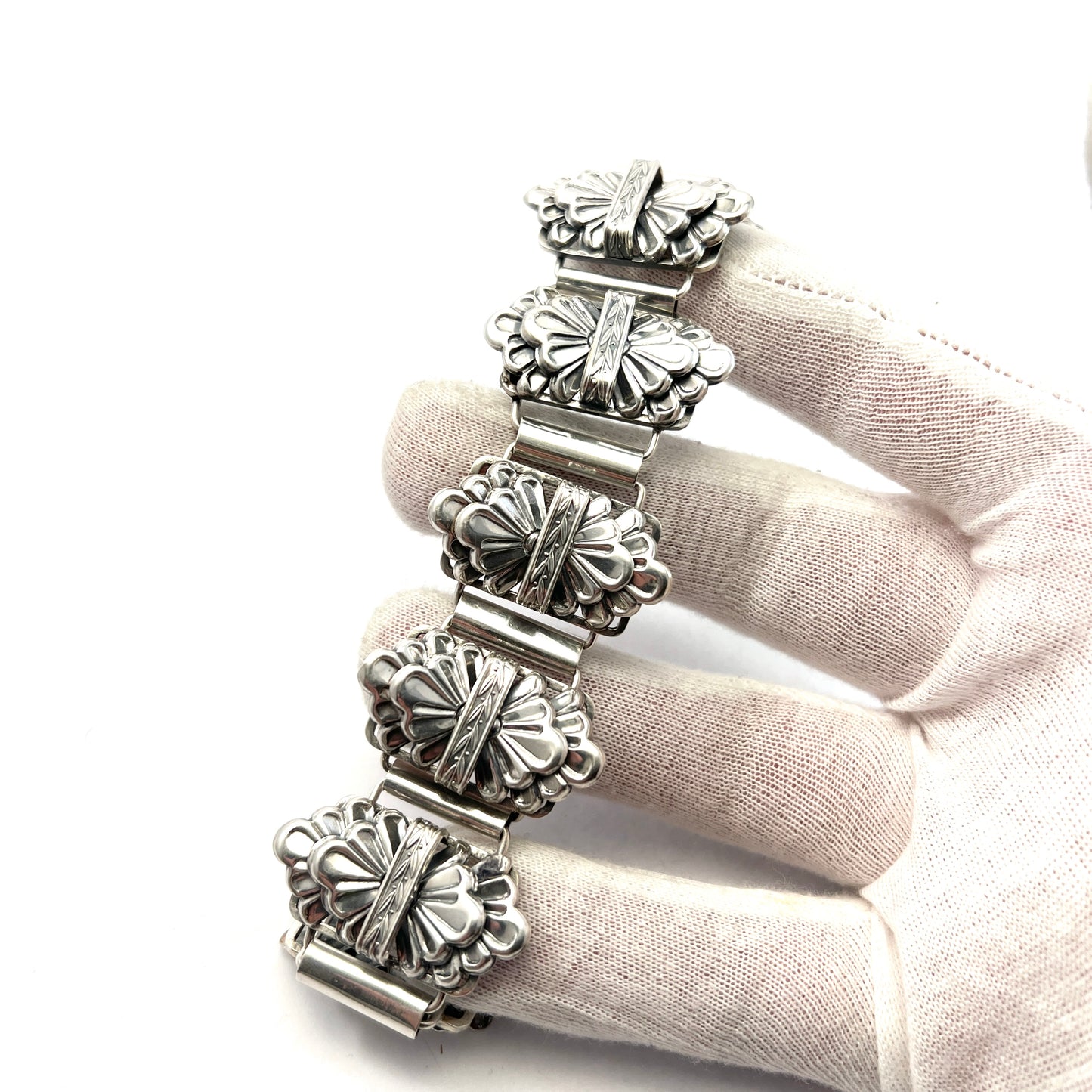 Pinco, Stockholm year 1950. Vintage Mid Century Sterling Silver Bracelet.