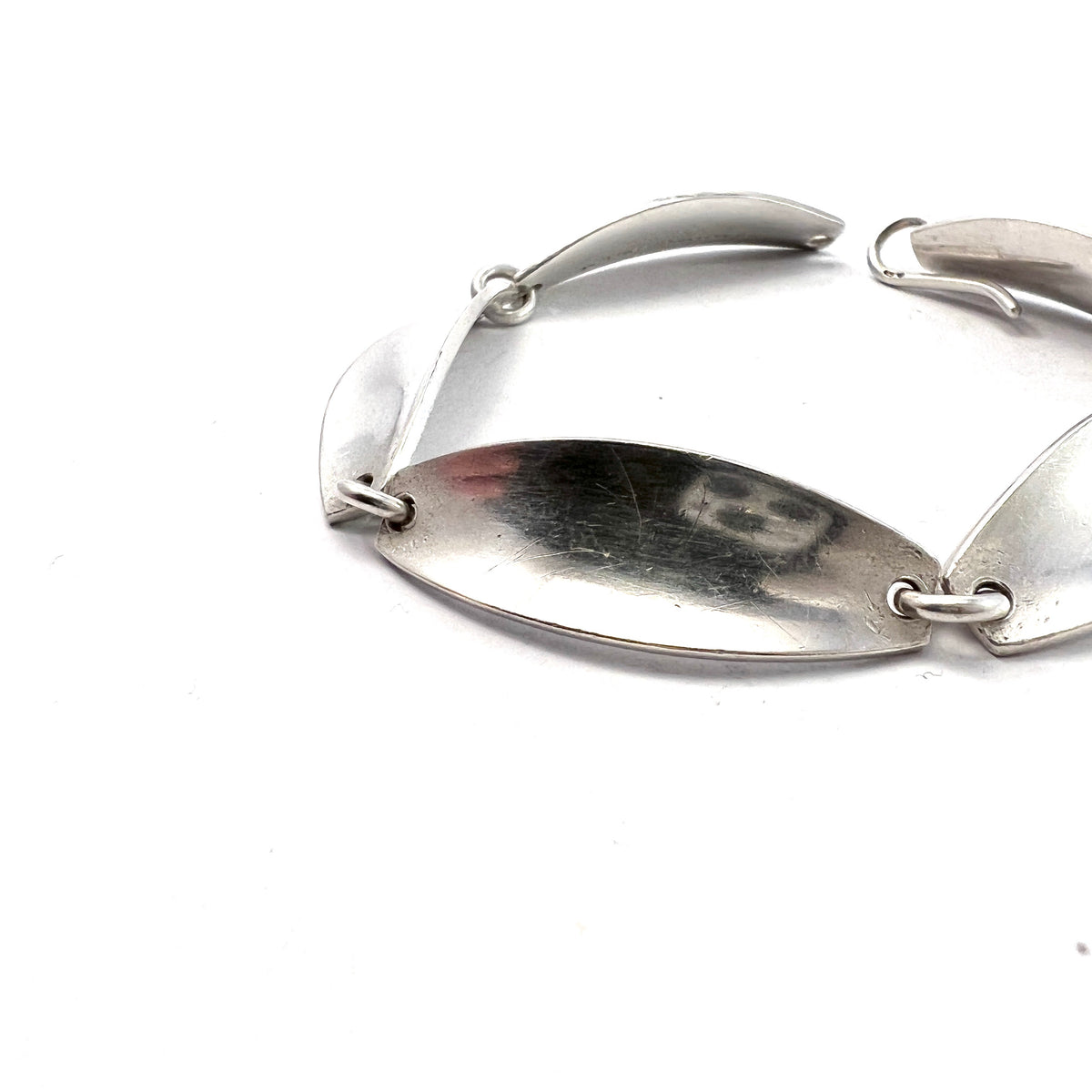 Bent Knudsen、デンマーク。1960 年代のヴィンテージ。スターリング シルバーのデザイナー ブレスレット。