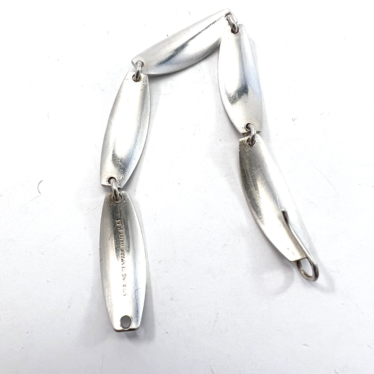 Bent Knudsen、デンマーク。1960 年代のヴィンテージ。スターリング シルバーのデザイナー ブレスレット。