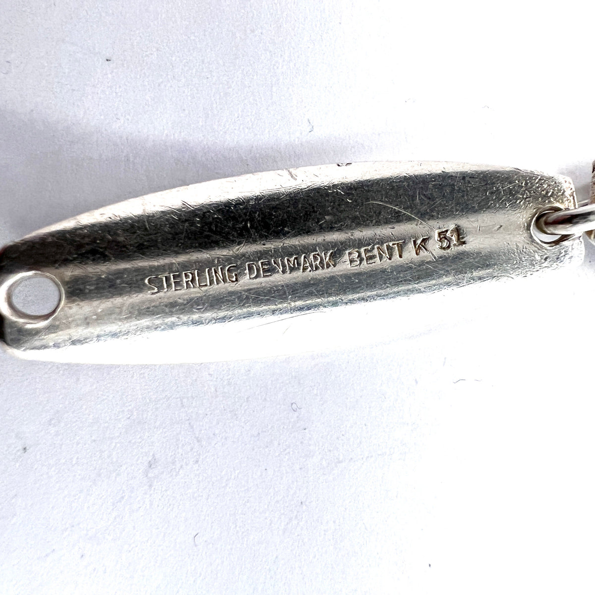 Bent Knudsen、デンマーク。1960 年代のヴィンテージ。スターリング シルバーのデザイナー ブレスレット。