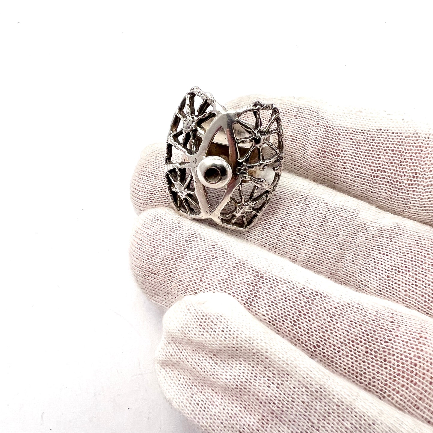 Pentti Sarpaneva for Turun Hopea Finland 1969 Bold Silver Ring.