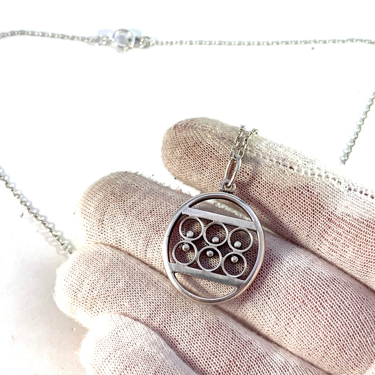 Kaija Aarikka, Finland 1966 Vintage Modernist Sterling Silver Pendant Necklace.