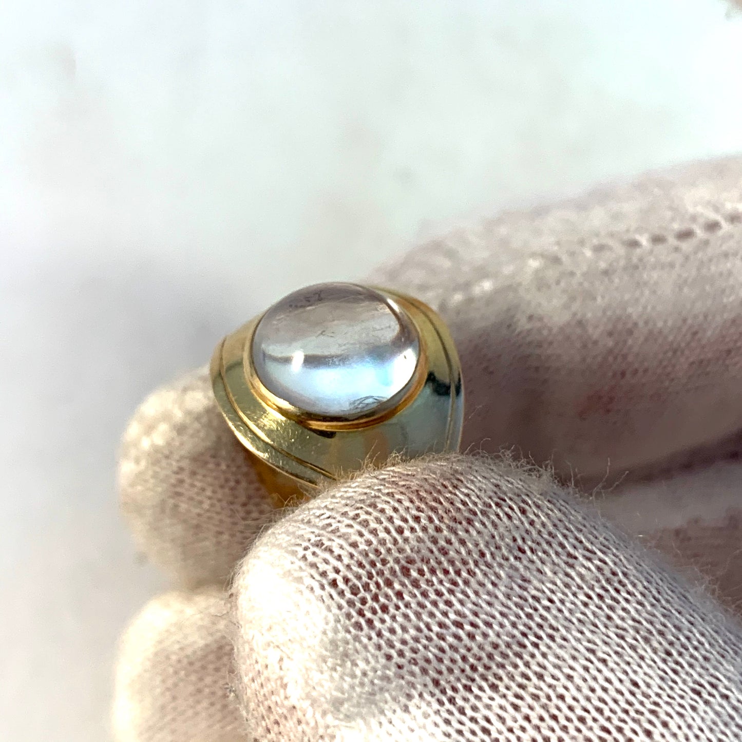 Sigurd Persson for Stigbert, Stockholm 1952 Mid Century Modern 18k Gold Moonstone Ring.