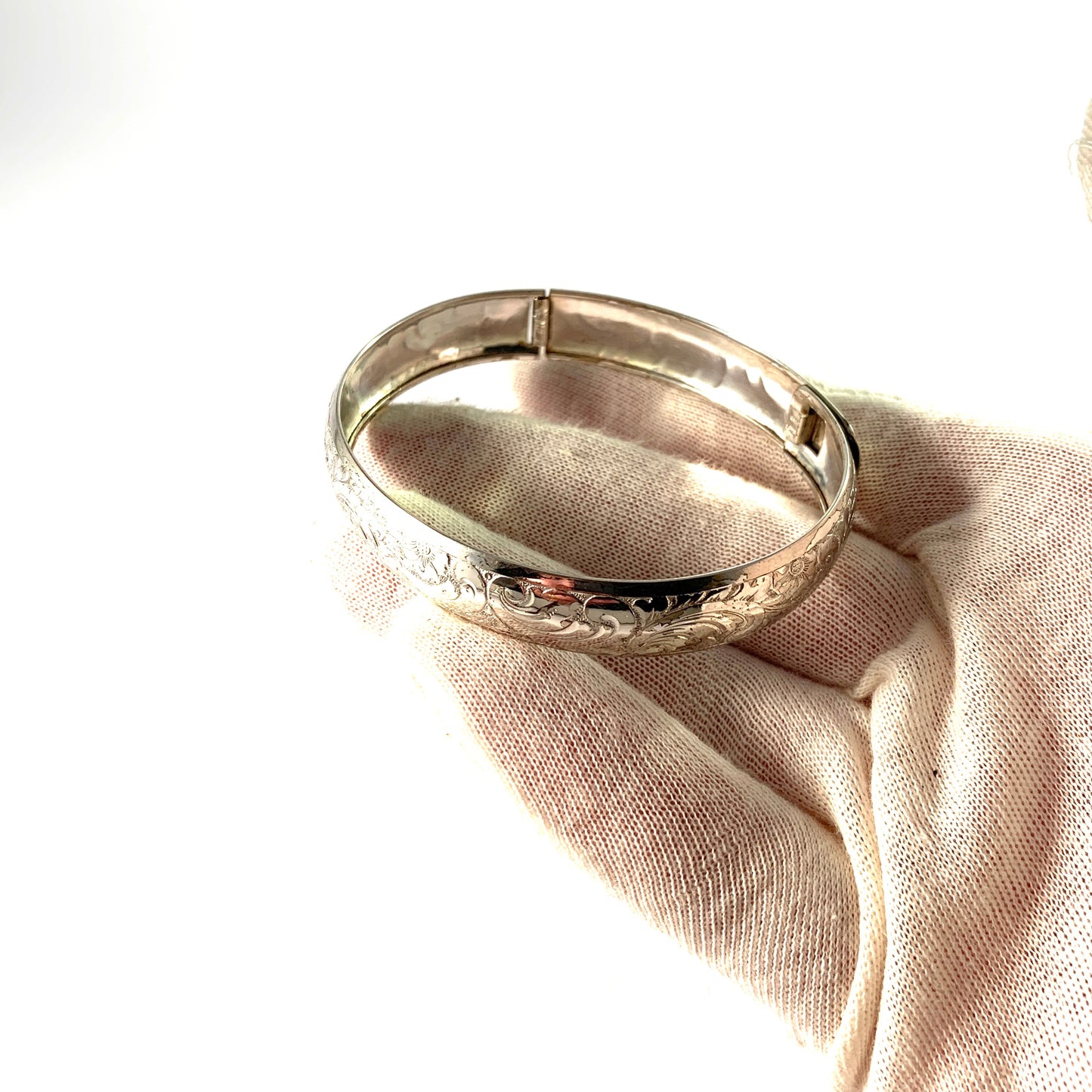 Andreas Daub, Germany Vintage Mid Century Solid Silver Hinged Bangle Bracelet.