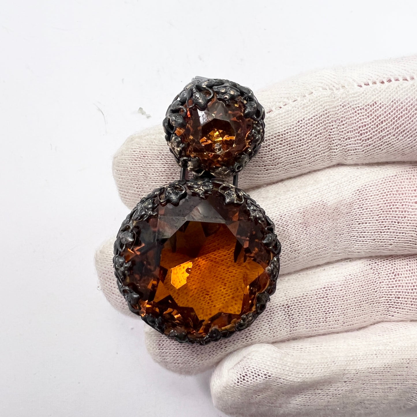 フランス、1930 年代頃、署名入り、Depose ヴィンテージ コスチューム ジュエリー ファー クリップ ブローチ。